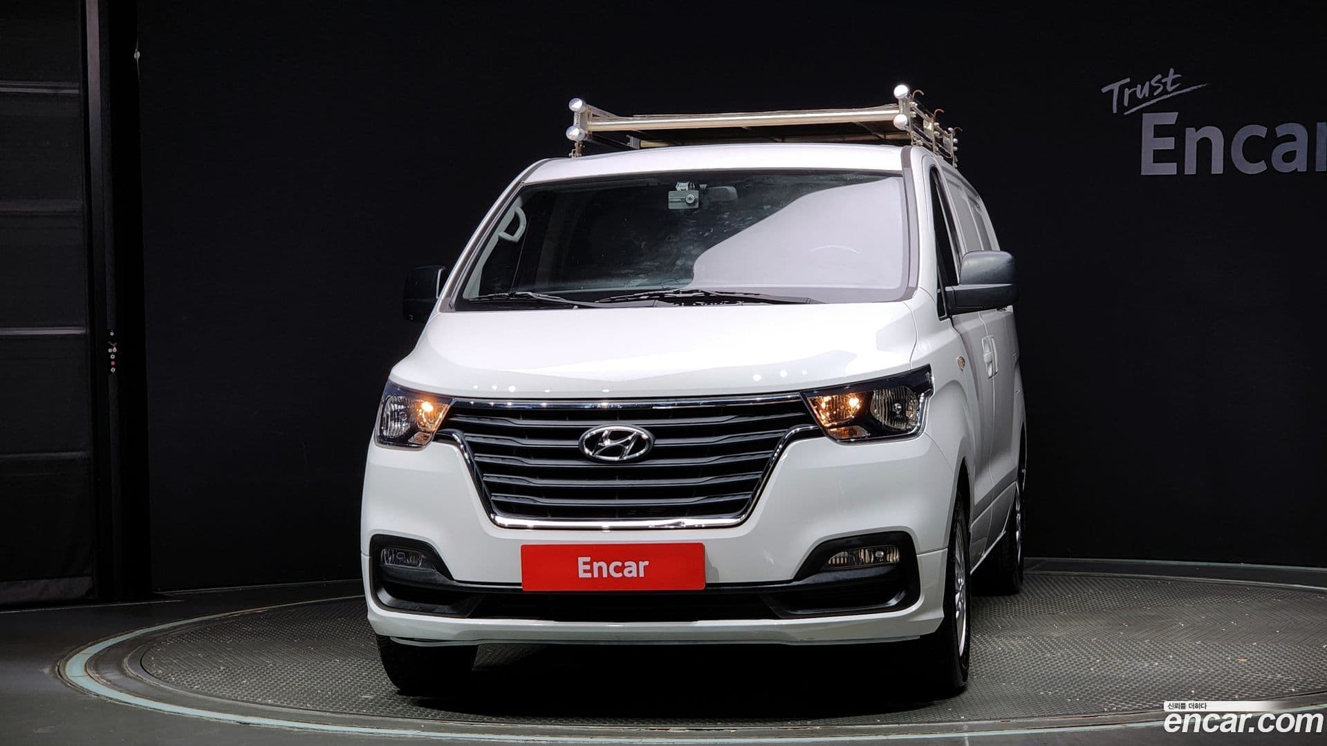 Main__Slider__Photo:Starex Hyundai 2018.8-2