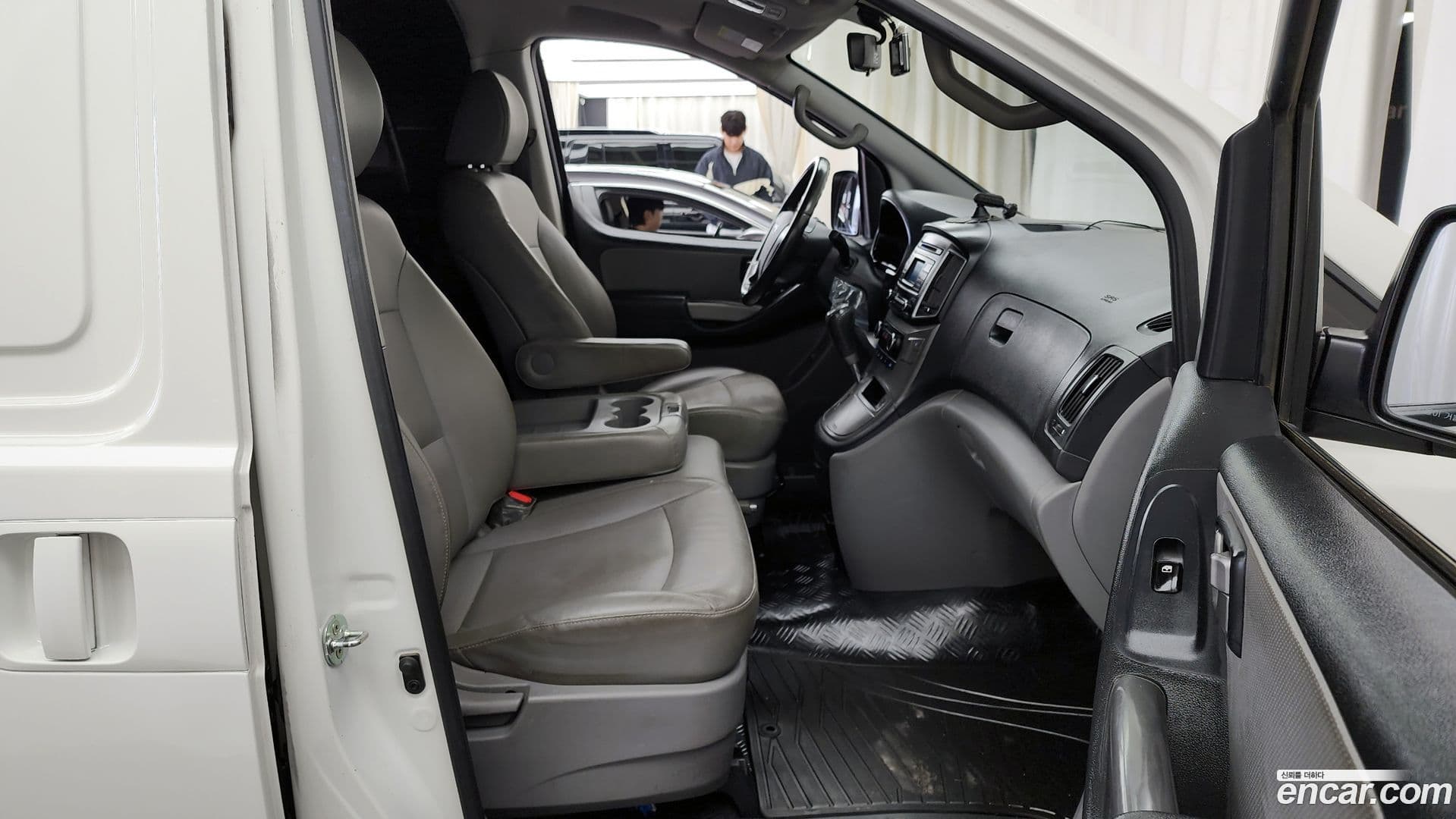 Main__Slider__Photo:Starex Hyundai 2018.8-10