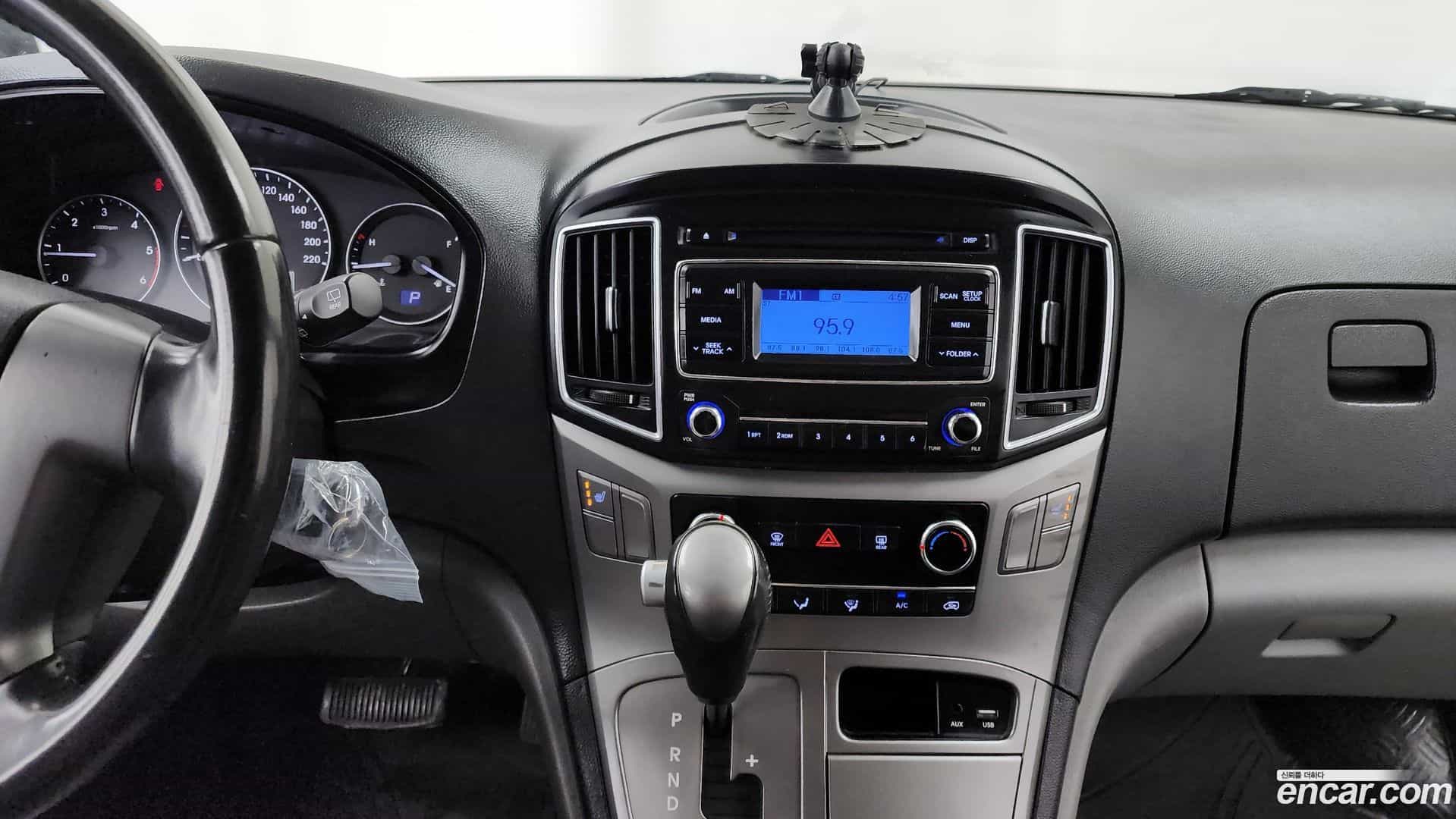 Starex Hyundai 2018.8-OPTION-017