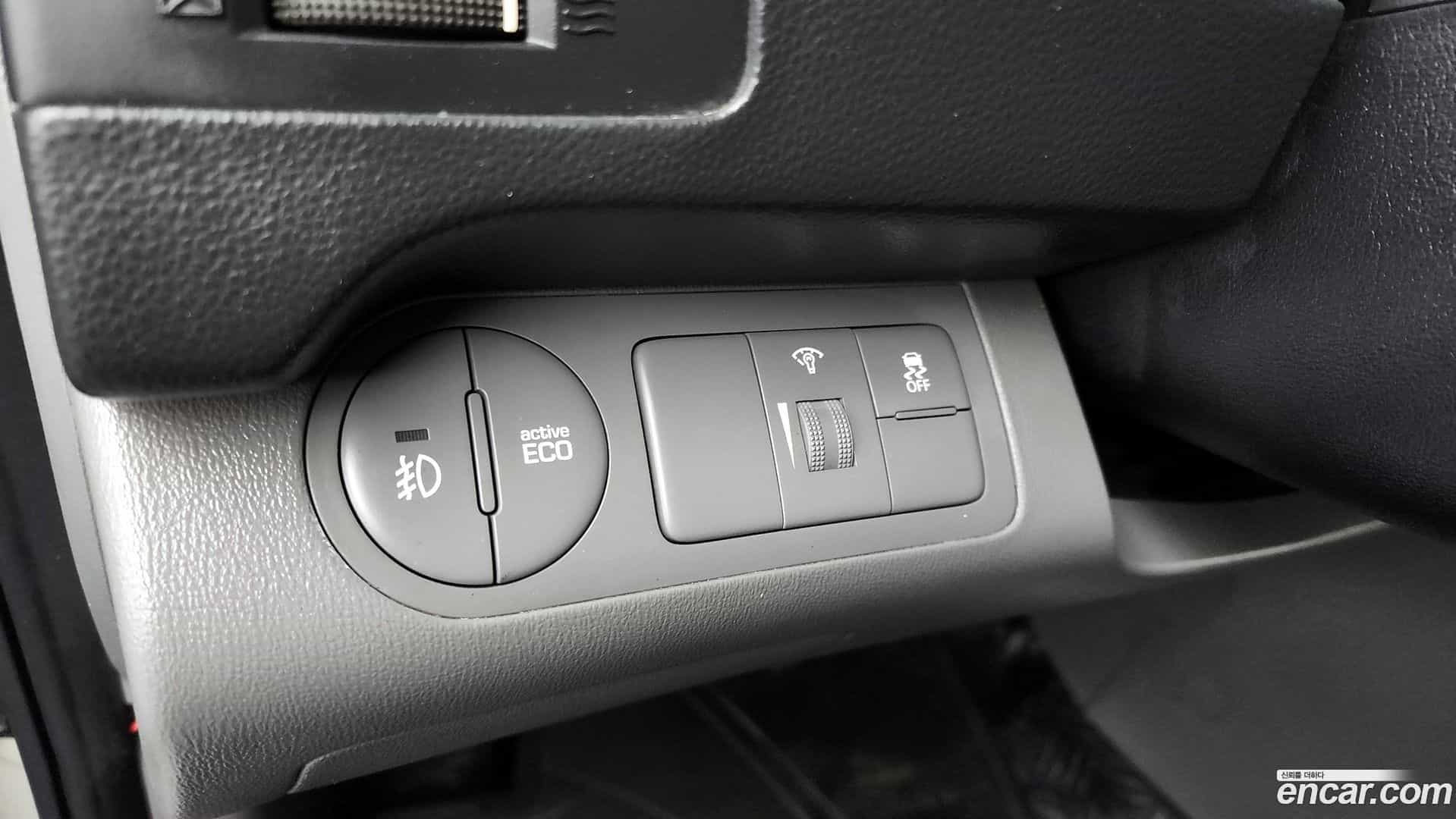 Starex Hyundai 2018.8-OPTION-019