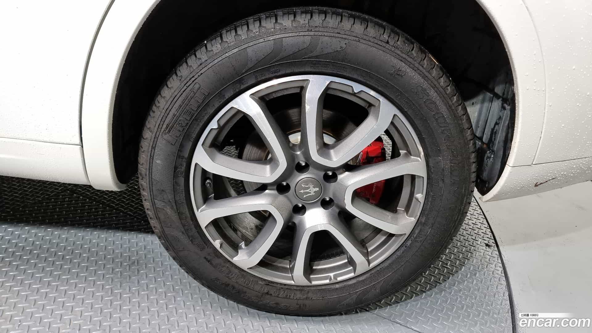 Levante Maserati 2018.0-OUTER-005