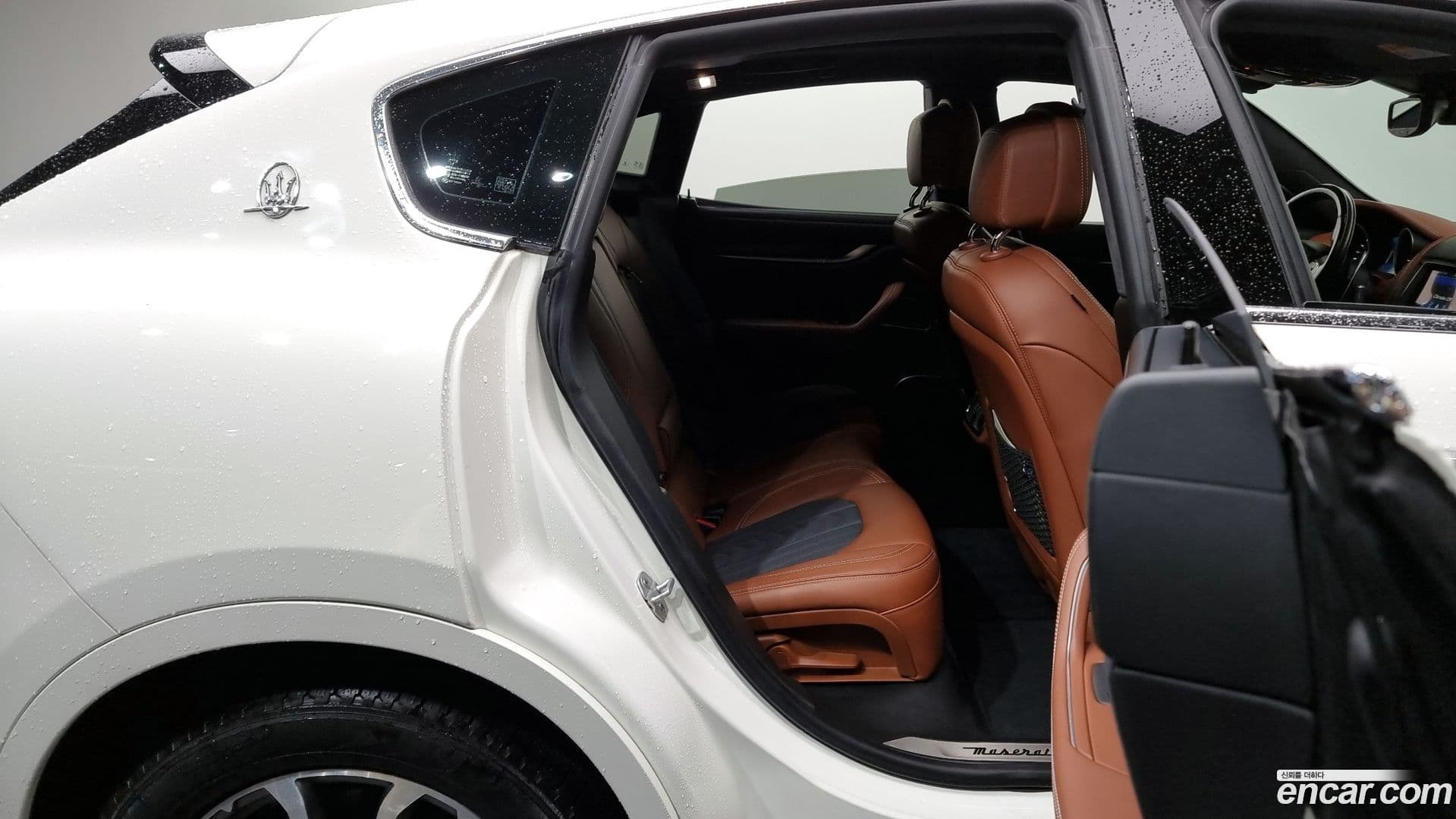 Main__Slider__Photo:Levante Maserati 2018.0-11