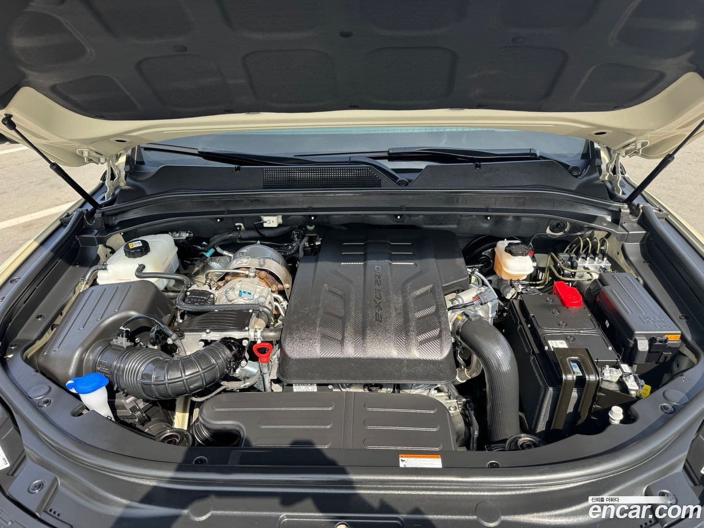 Main__Slider__Photo:Rexton KG_Mobility_Ssangyong 2024.2-17