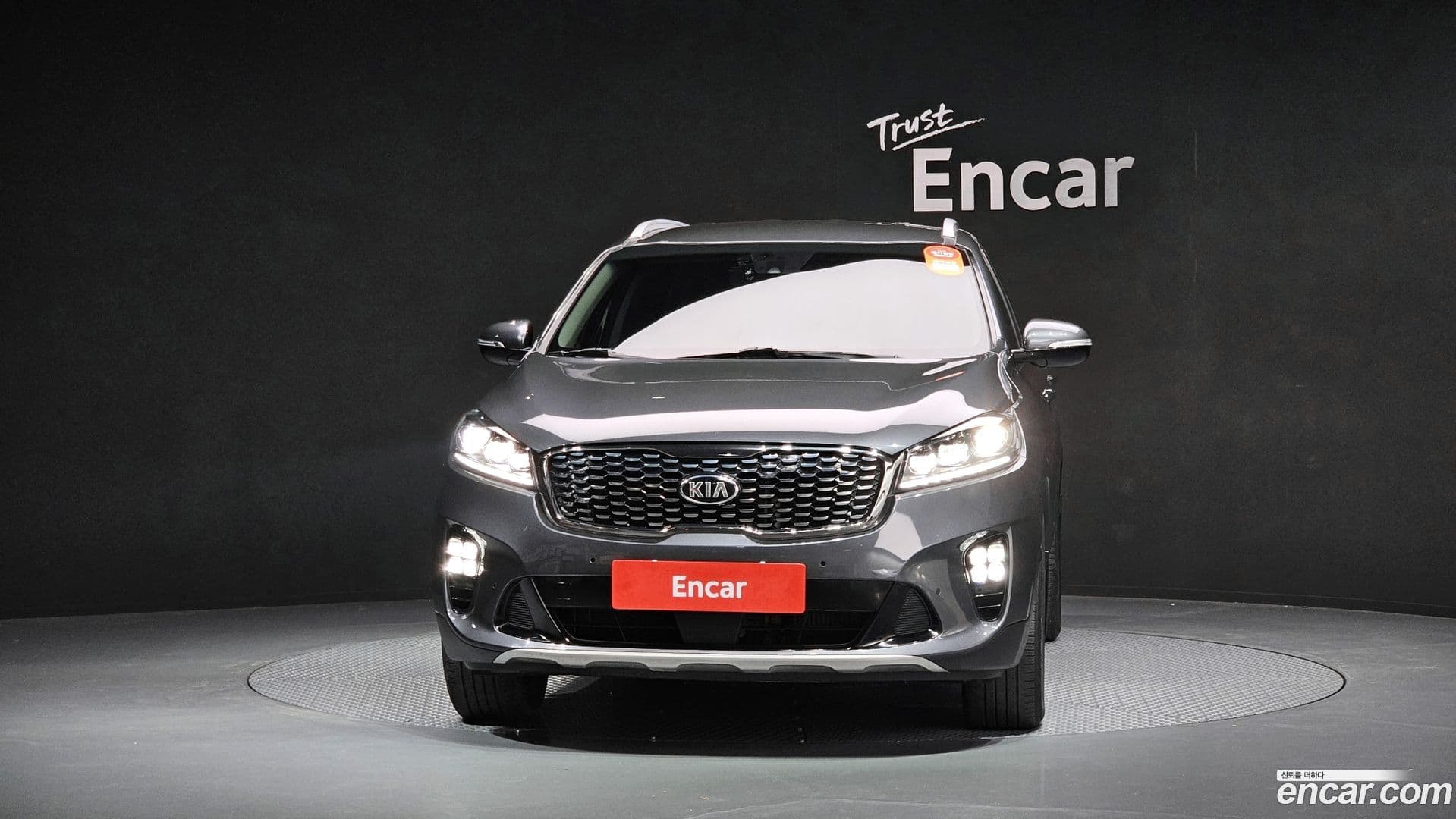 Main__Slider__Photo:Sorento Kia 2017.10-2