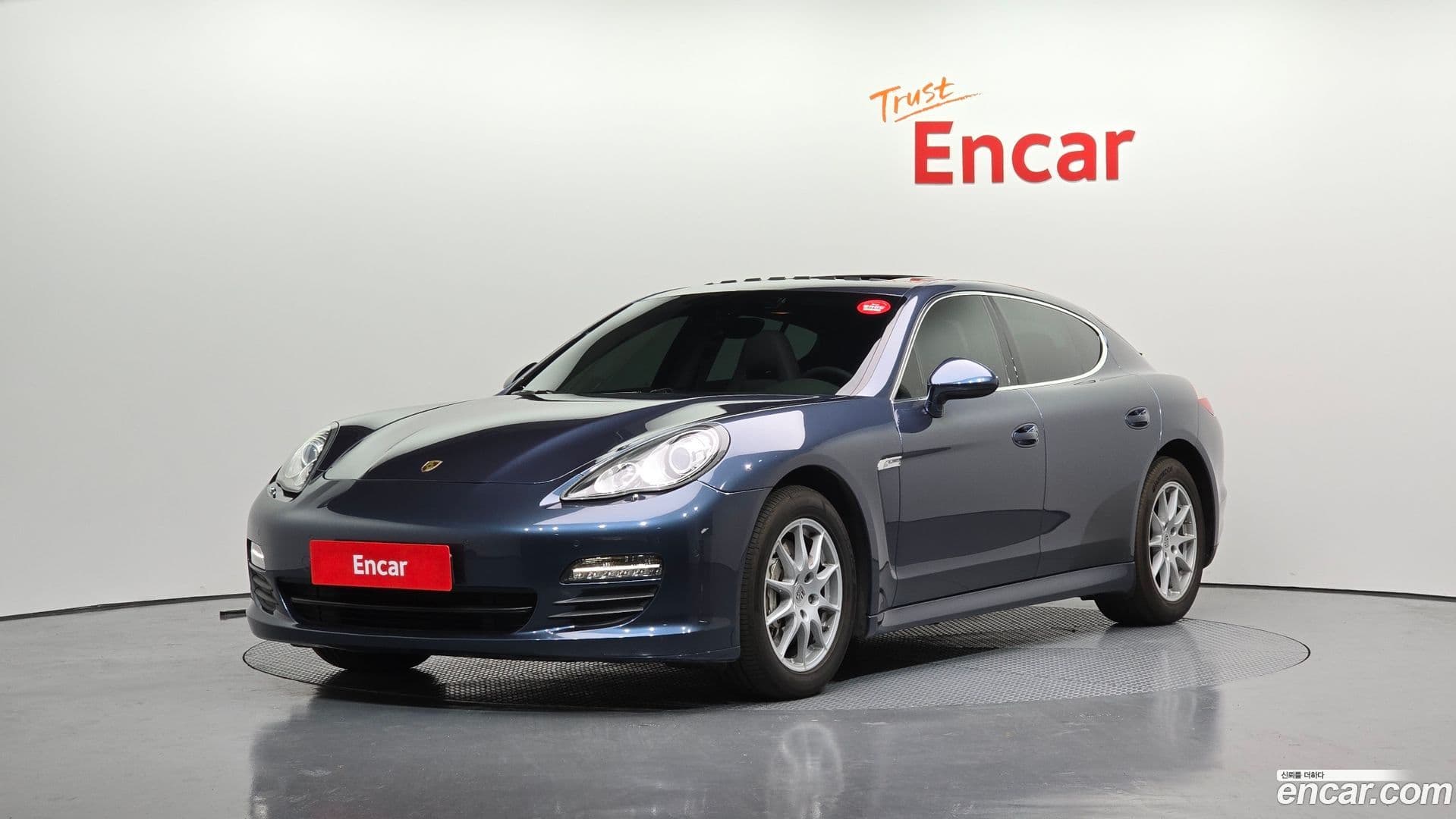 Main__Slider__Photo:Panamera Porsche 2010.6-0