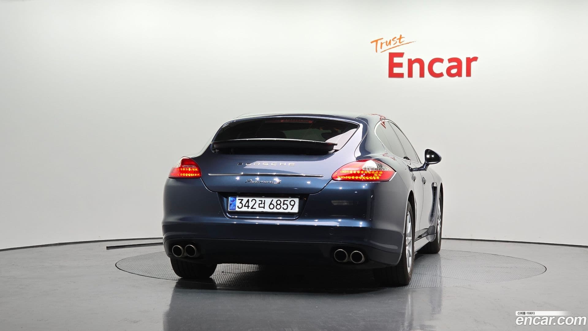 Main__Slider__Photo:Panamera Porsche 2010.6-3