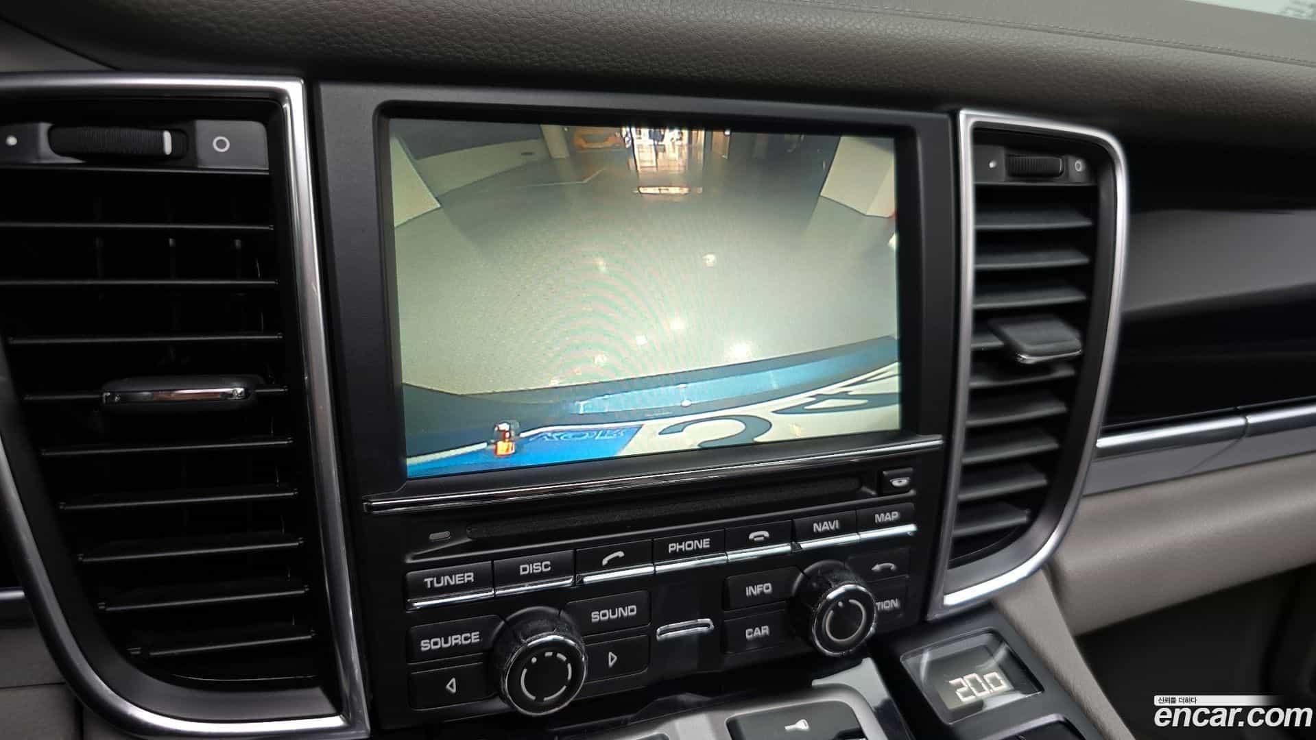 Panamera Porsche 2010.6-OPTION-020