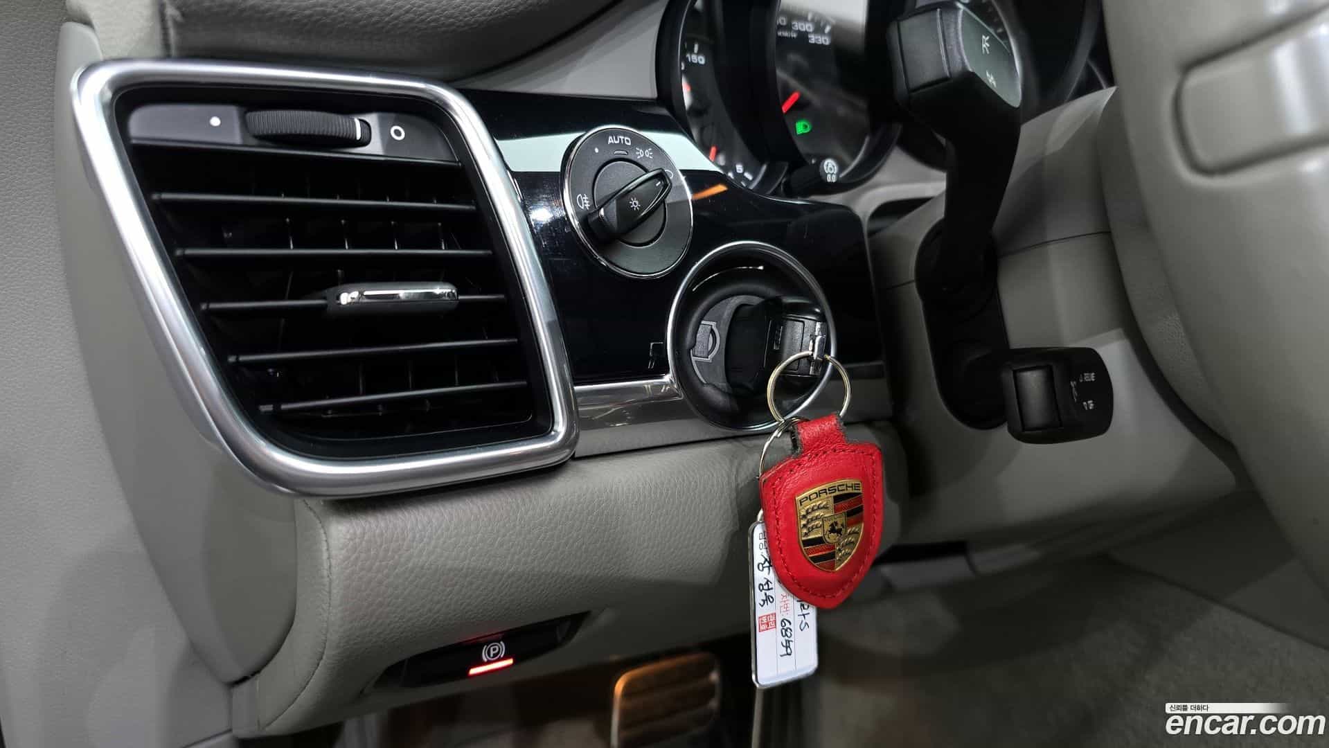 Panamera Porsche 2010.6-OPTION-021