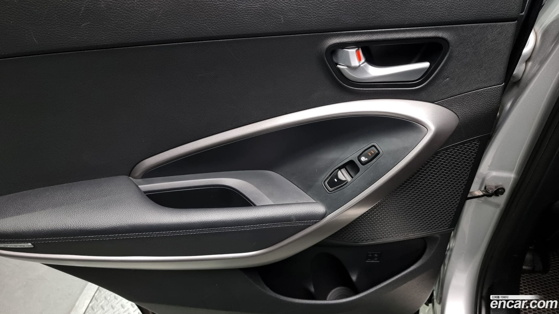 Main__Slider__Photo:Santafe Hyundai 2012.10-17