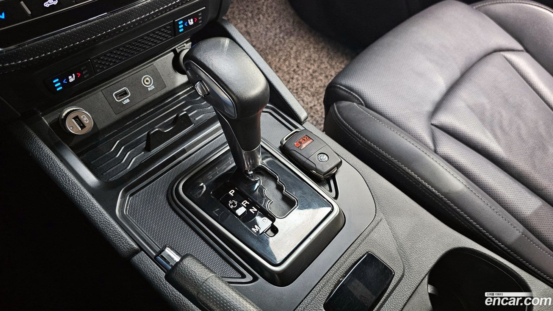 Main__Slider__Photo:Rexton KG_Mobility_Ssangyong 2021.11-8