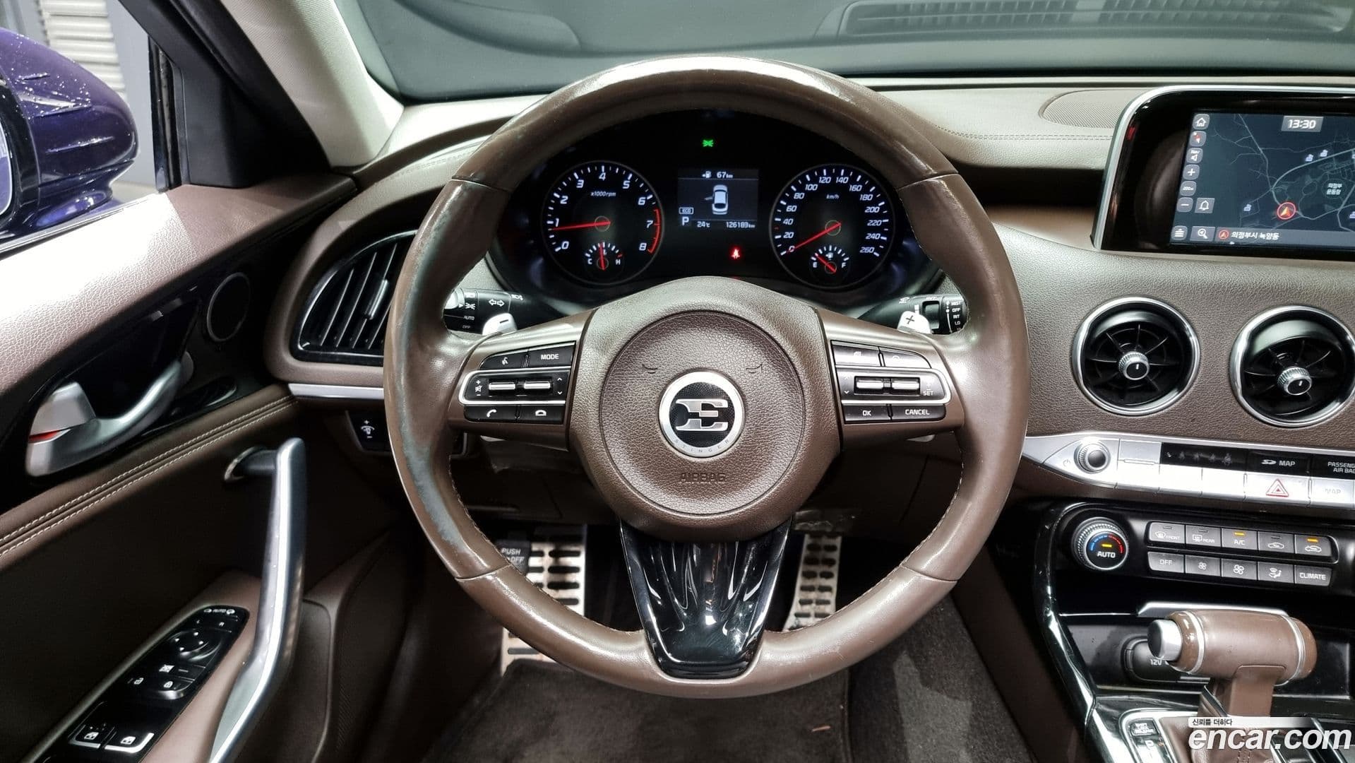 Main__Slider__Photo:Stinger Kia 2017.8-12