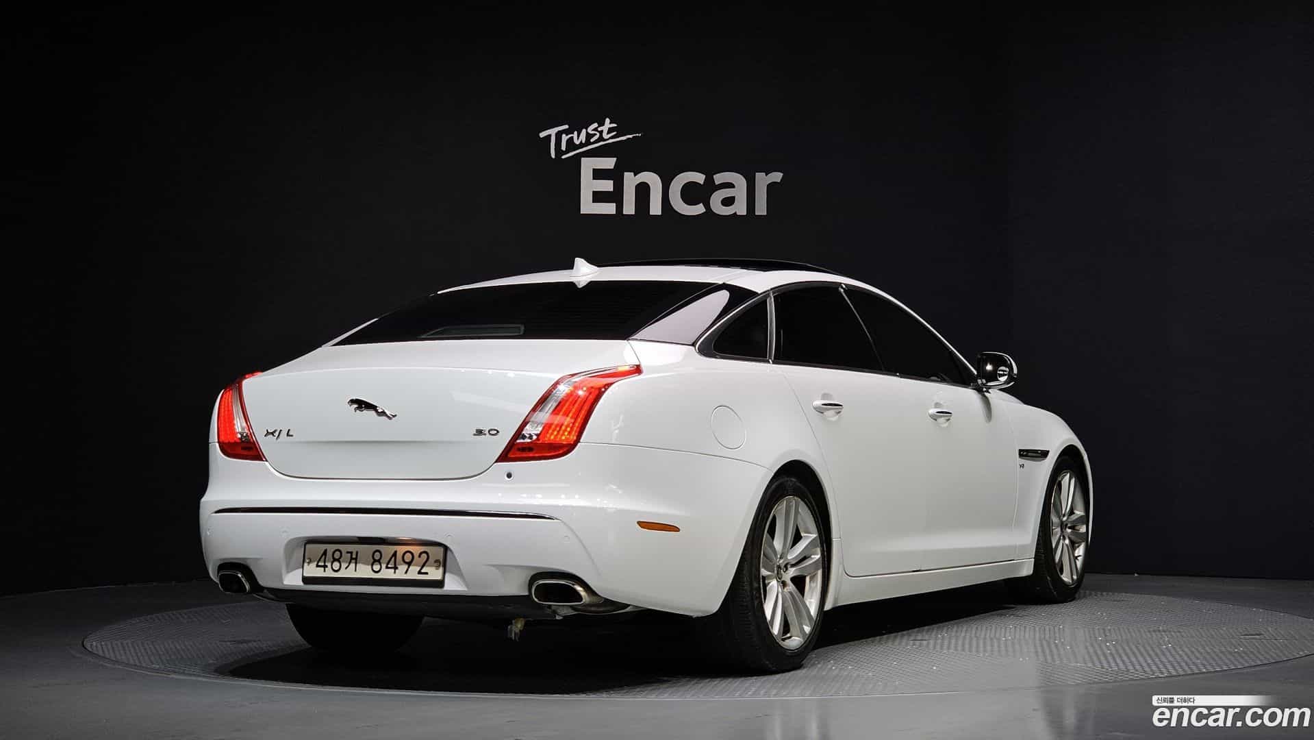 XJ Jaguar 2013.0-OUTER-002