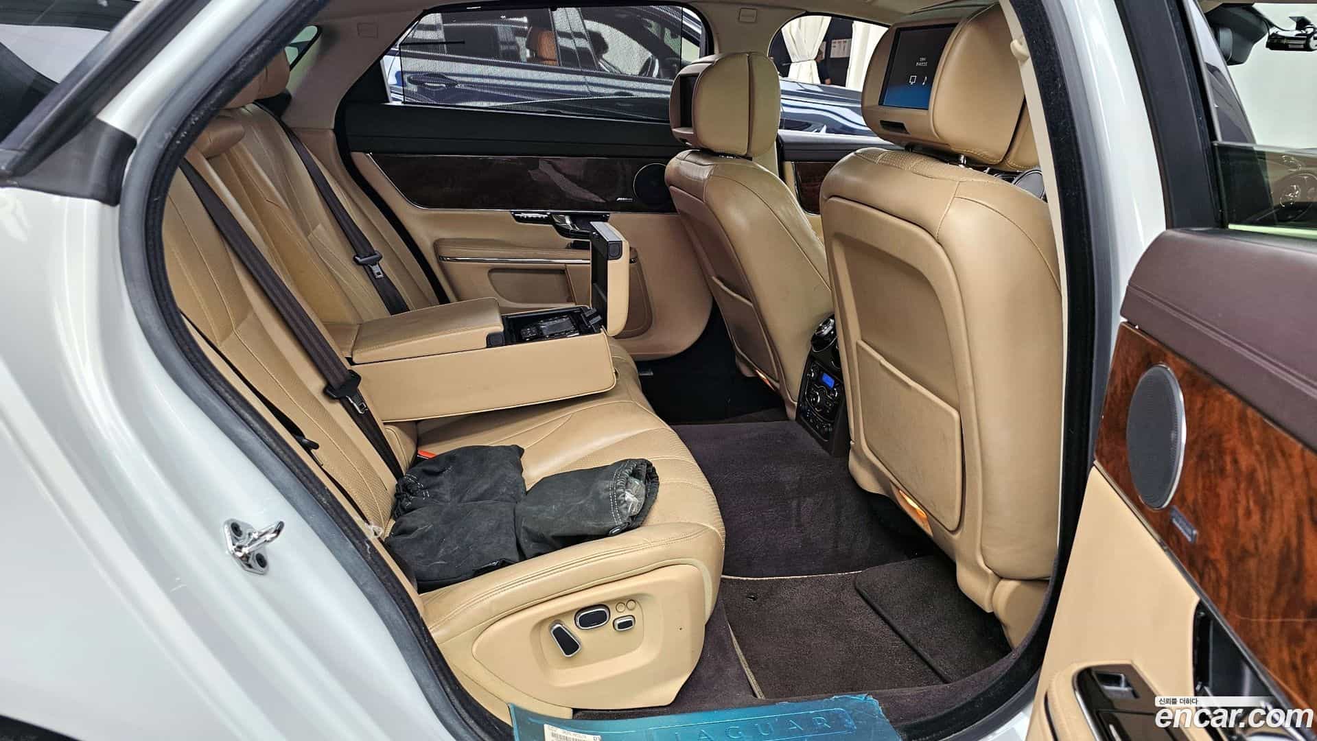 XJ Jaguar 2013.0-OPTION-016