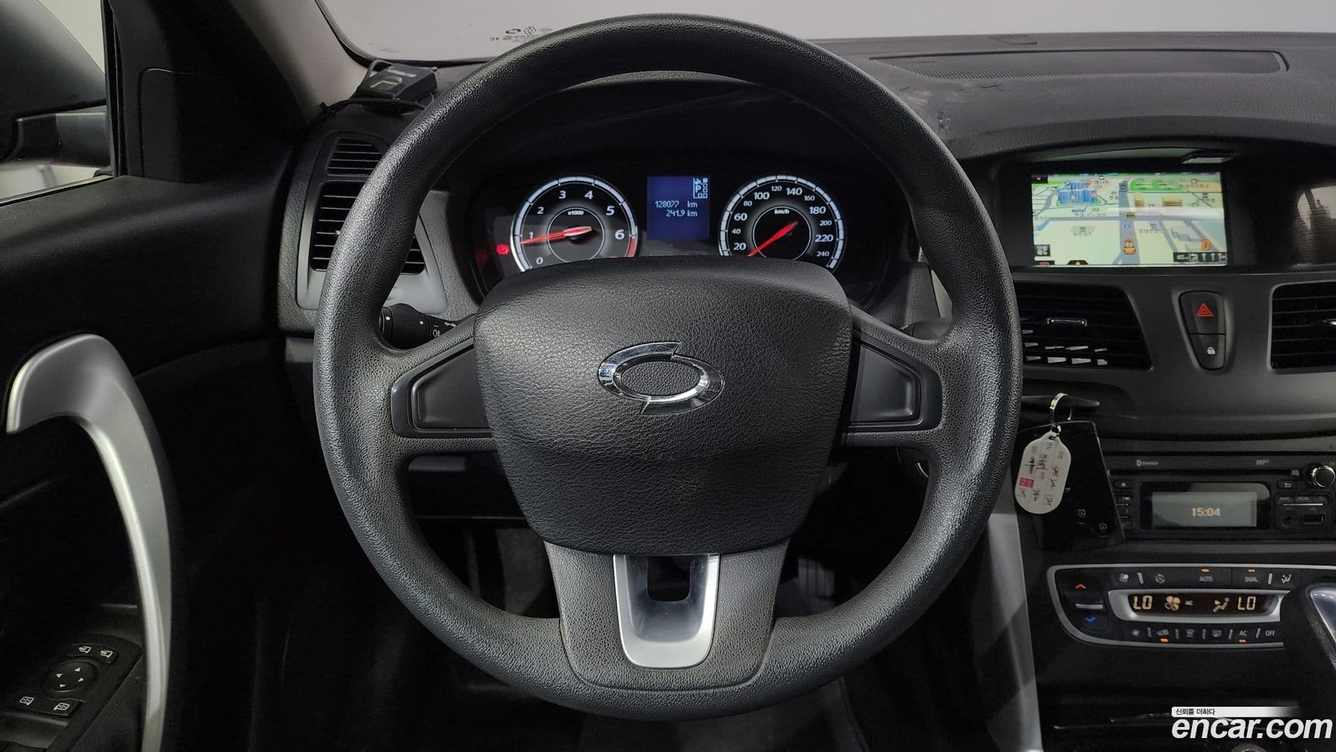 Main__Slider__Photo:SM5 Renault-KoreaSamsung 2015.3-14