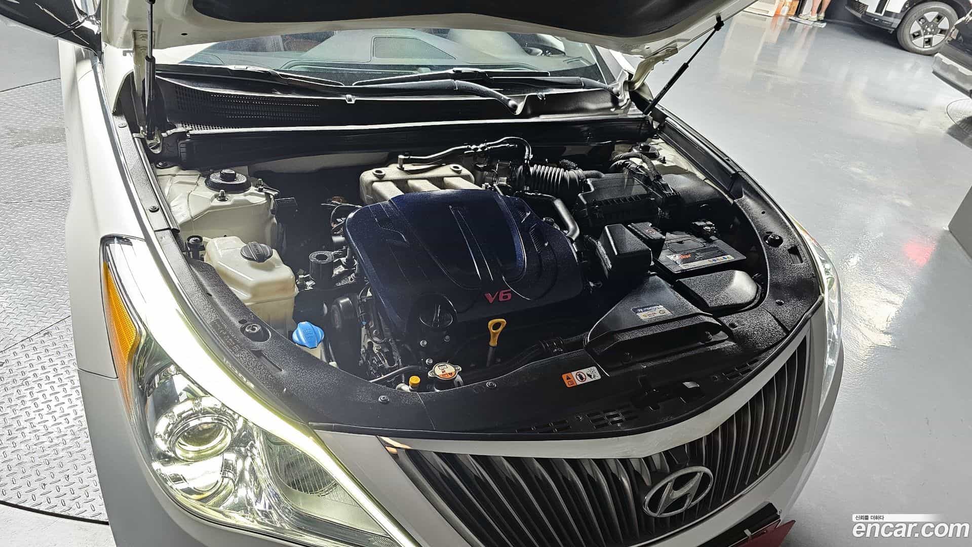 Grandeur Hyundai 2014.6-INNER-006