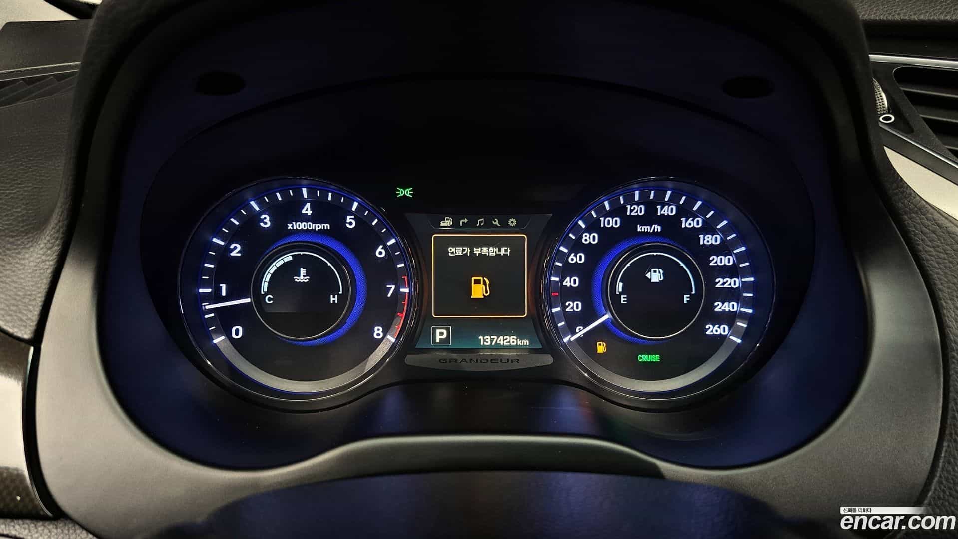 Grandeur Hyundai 2014.6-INNER-008