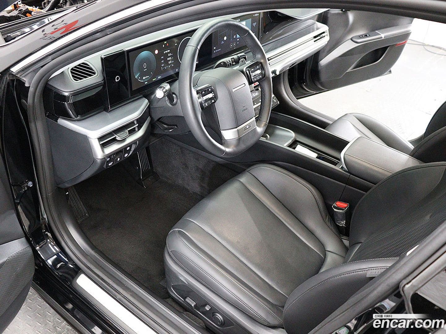 Main__Slider__Photo:Grandeur Hyundai 2023.5-15