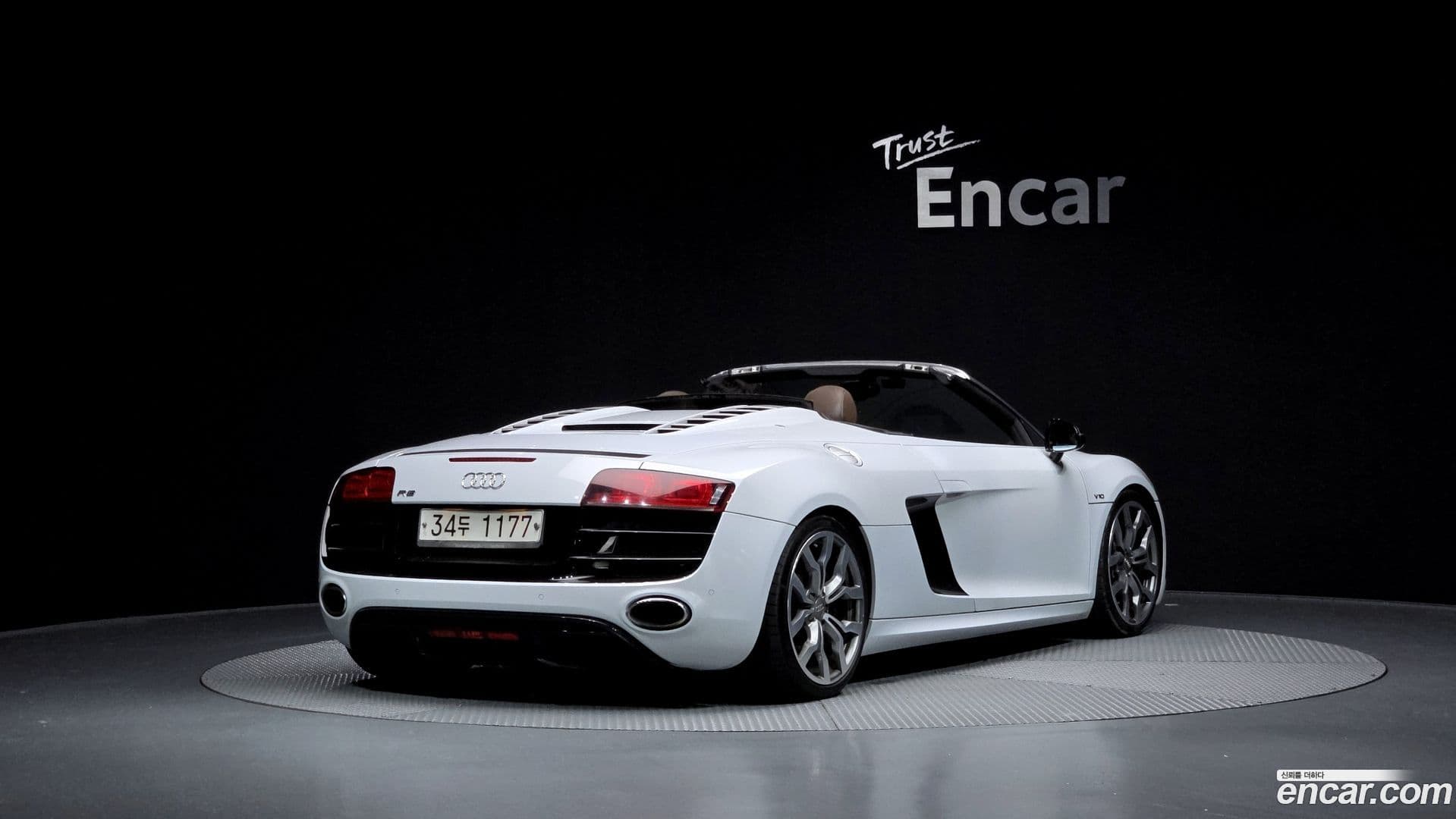 Main__Slider__Photo:R8 Audi 2011.6-1