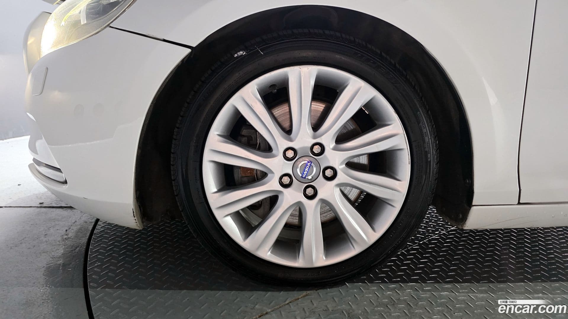 Main__Slider__Photo:V40 Volvo 2013.2-4