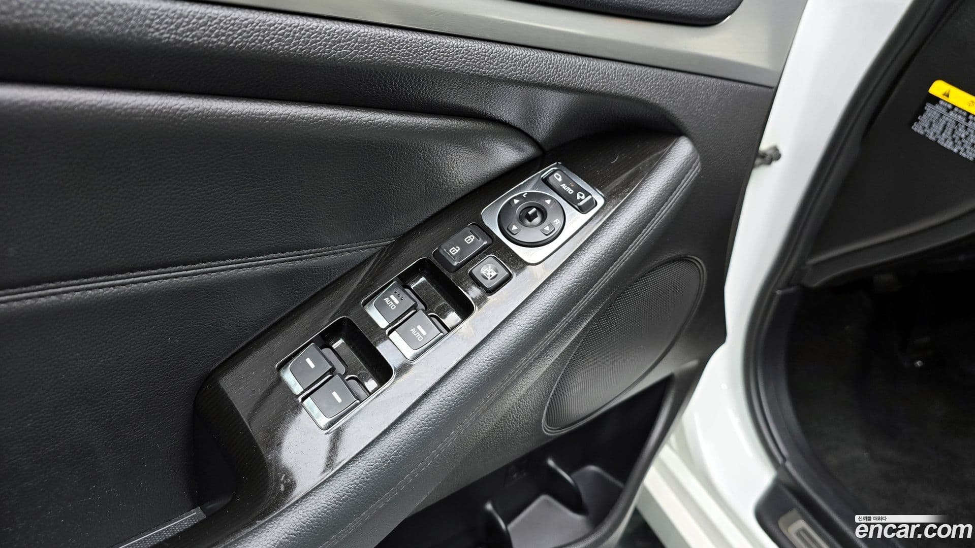 Main__Slider__Photo:K7 Kia 2014.3-16