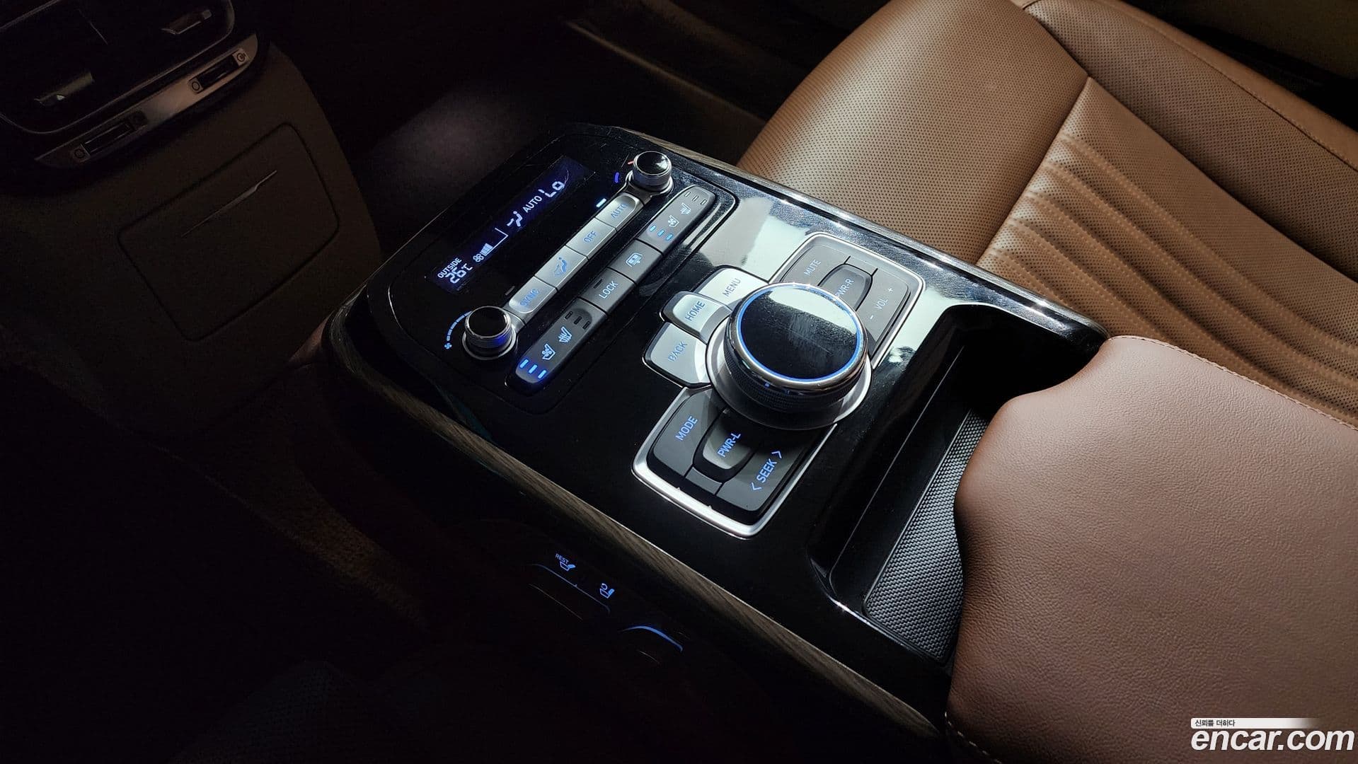 Main__Slider__Photo:G90 Genesis 2020.7-18