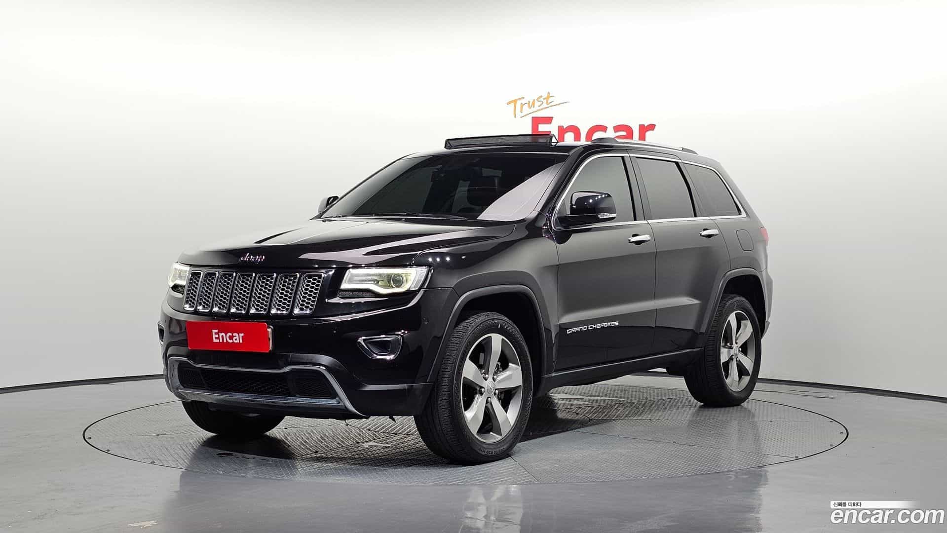 Cherokee Jeep 2015.11-OUTER-001