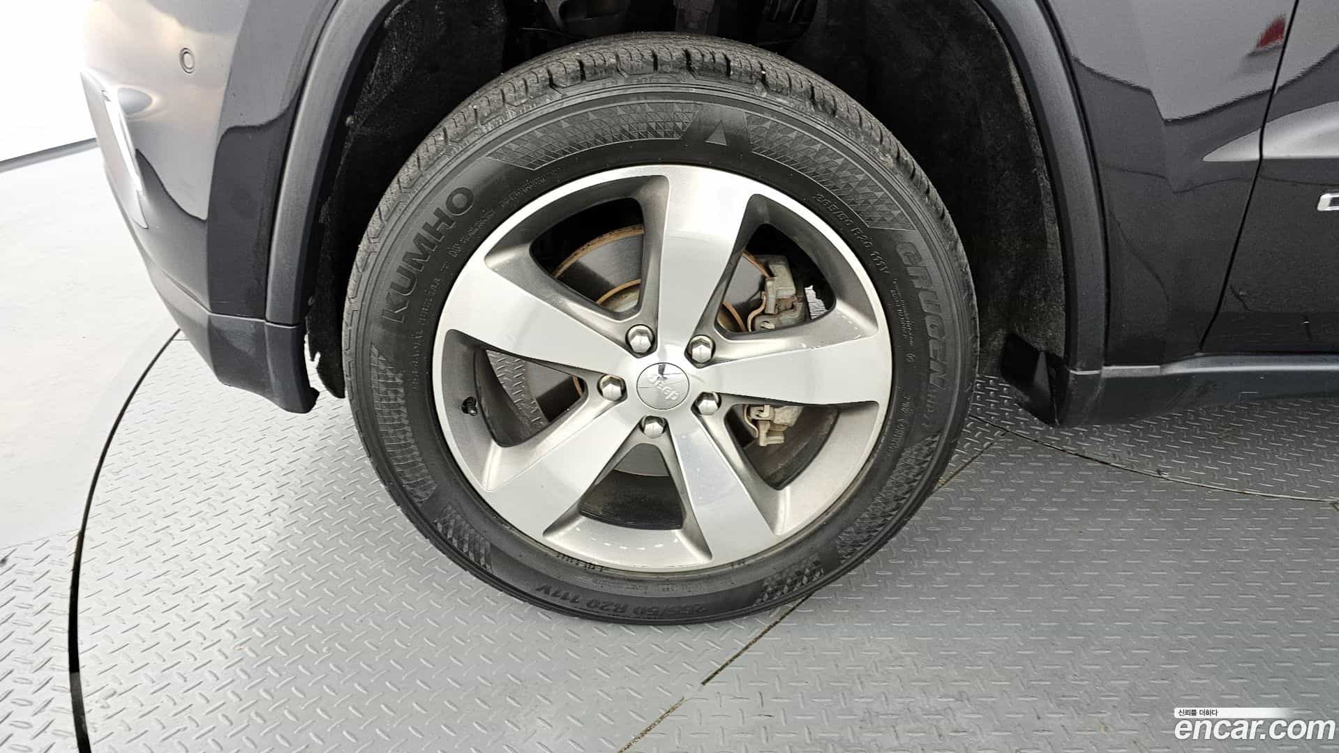 Cherokee Jeep 2015.11-OUTER-005