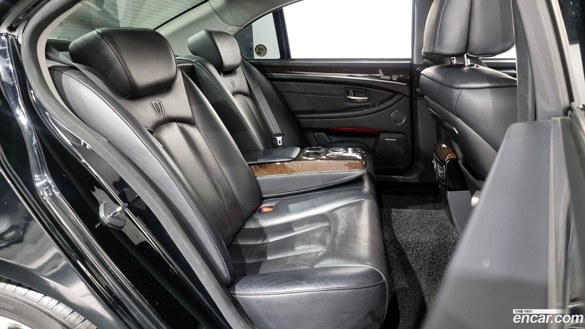 Main__Slider__Photo:Chairman KG_Mobility_Ssangyong 2012.2-11