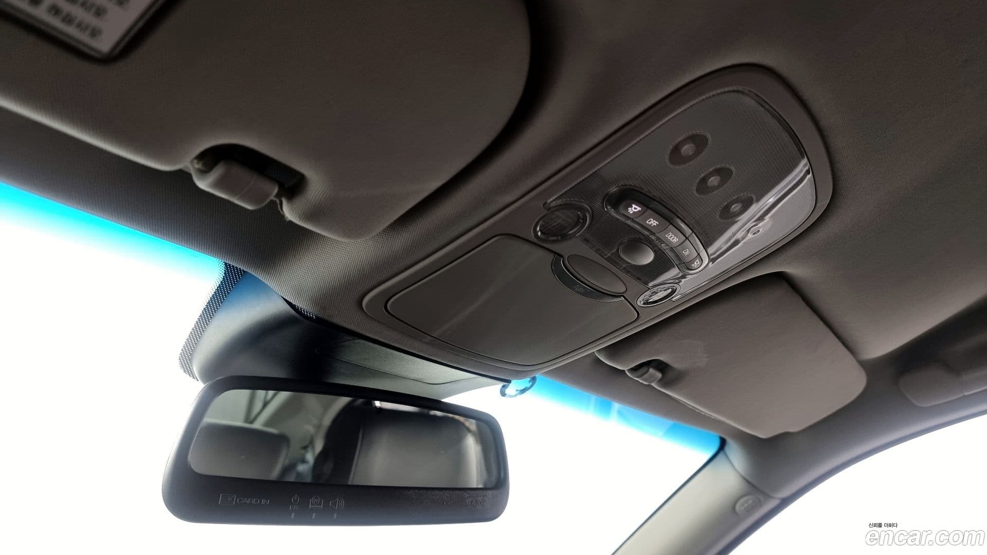 Main__Slider__Photo:Chairman KG_Mobility_Ssangyong 2012.2-18