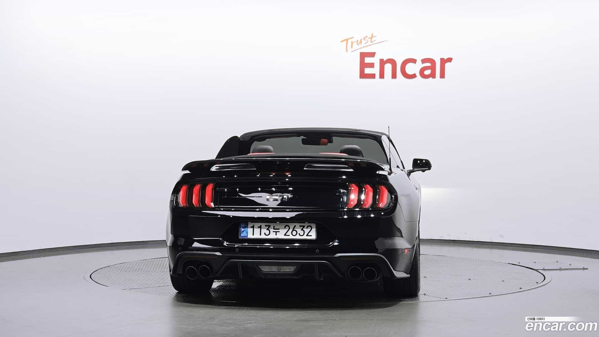 Mustang Ford 2019.0-OUTER-004