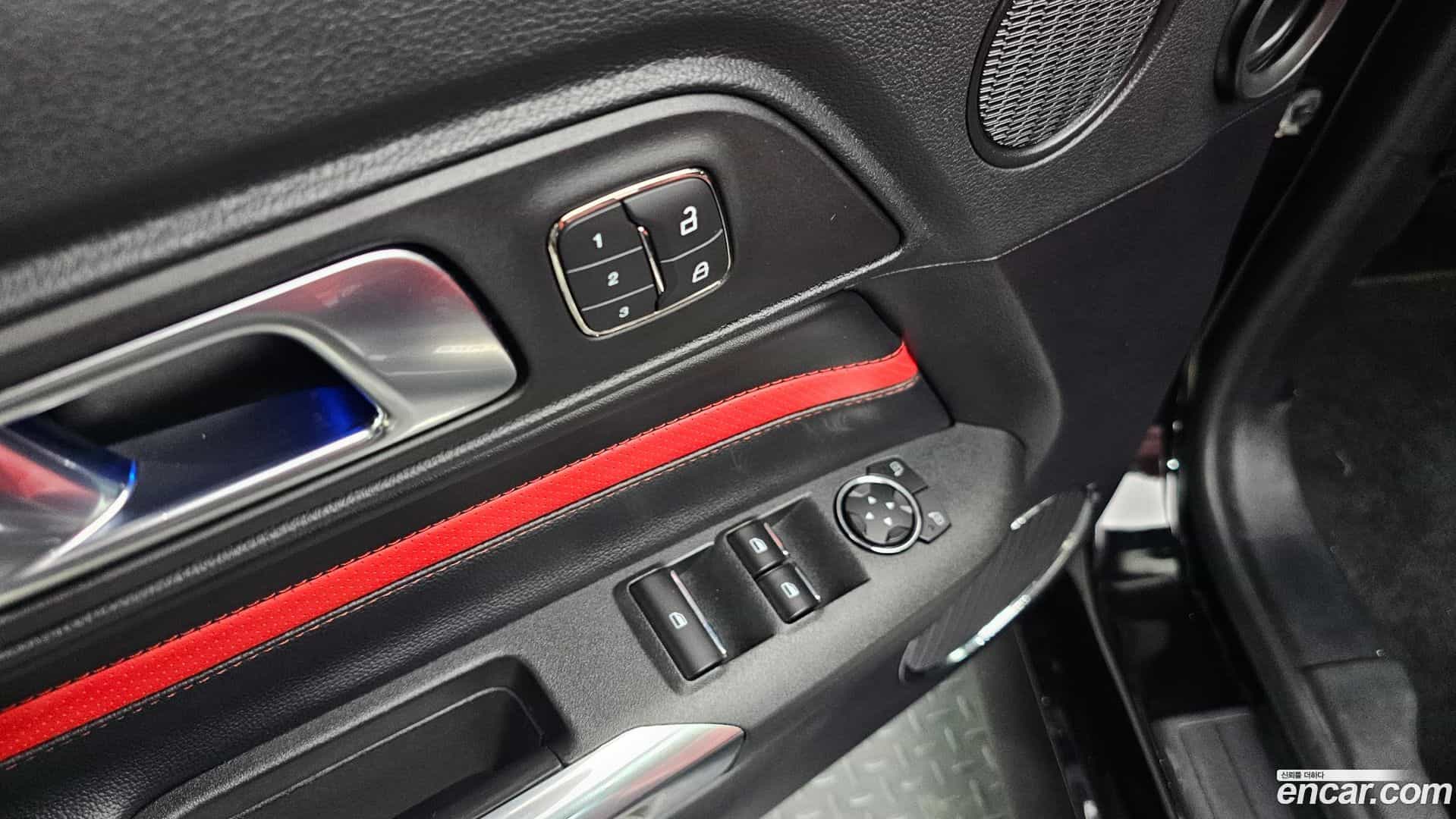 Mustang Ford 2019.0-OPTION-021