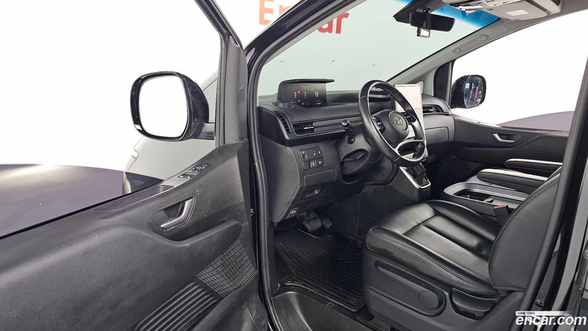 Staria Hyundai 2023.2-OPTION-015