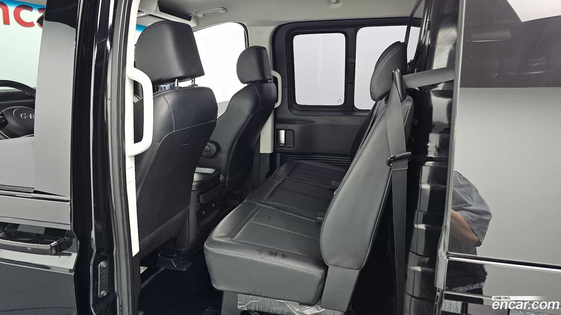 Staria Hyundai 2023.2-OPTION-016