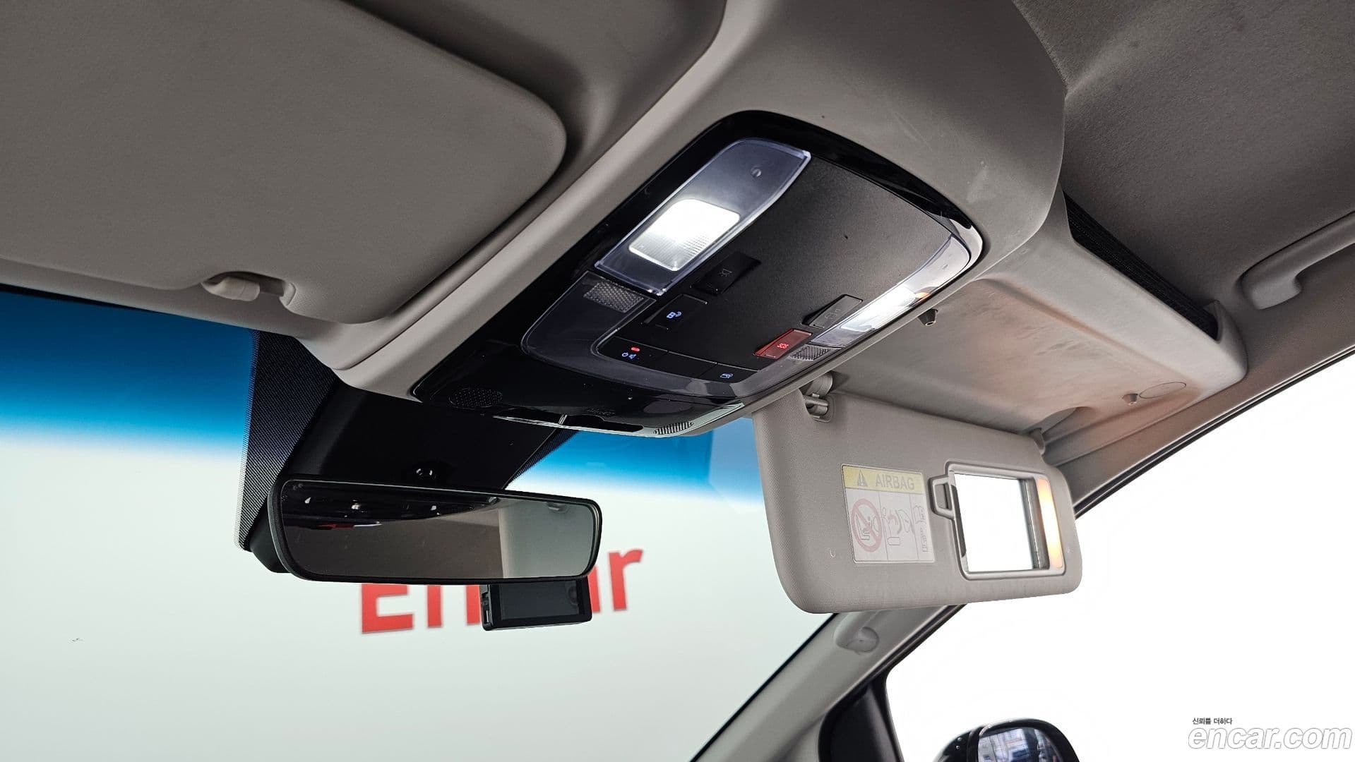 Main__Slider__Photo:Staria Hyundai 2023.2-15