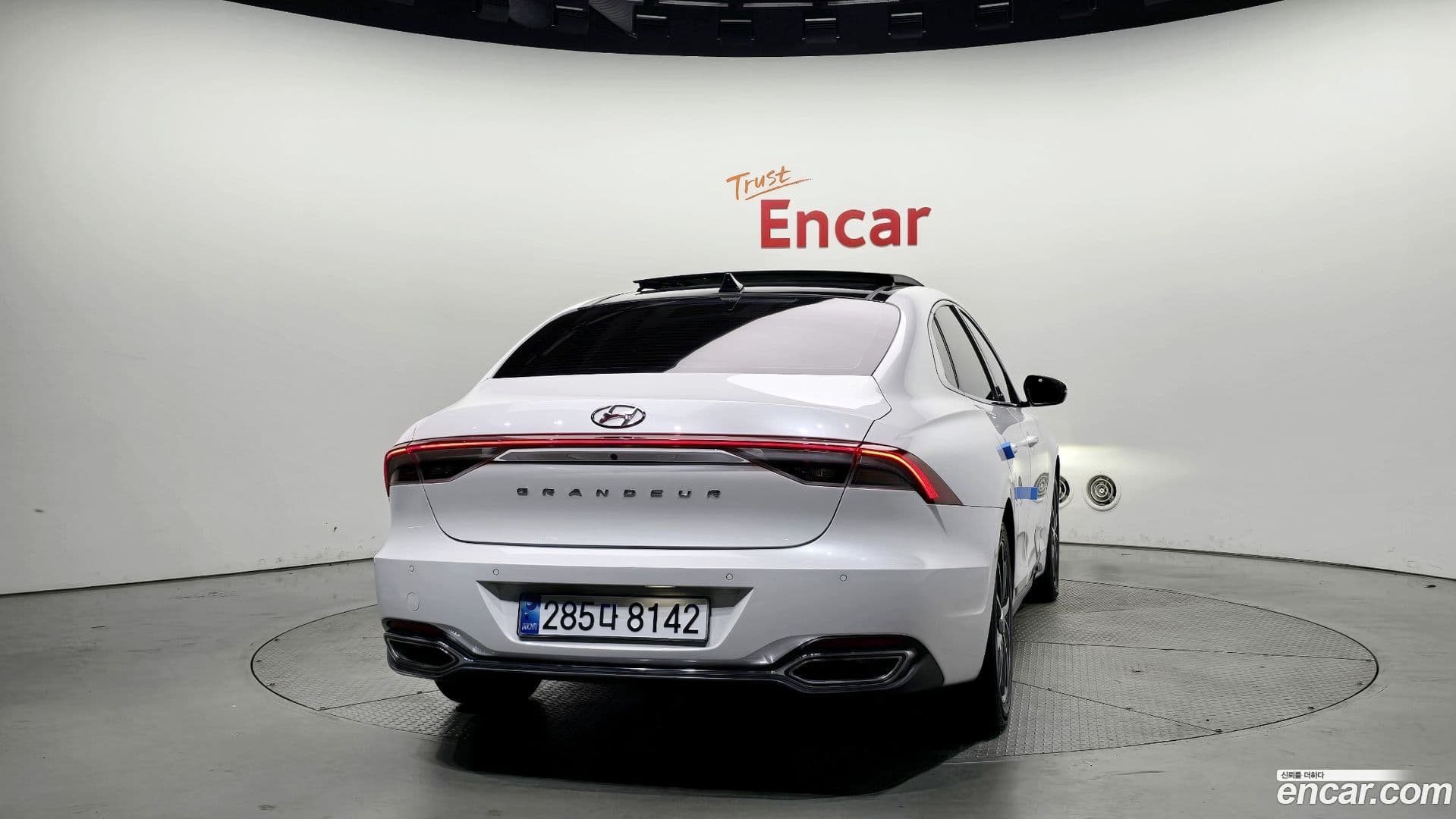 Main__Slider__Photo:Grandeur Hyundai 2020.8-3