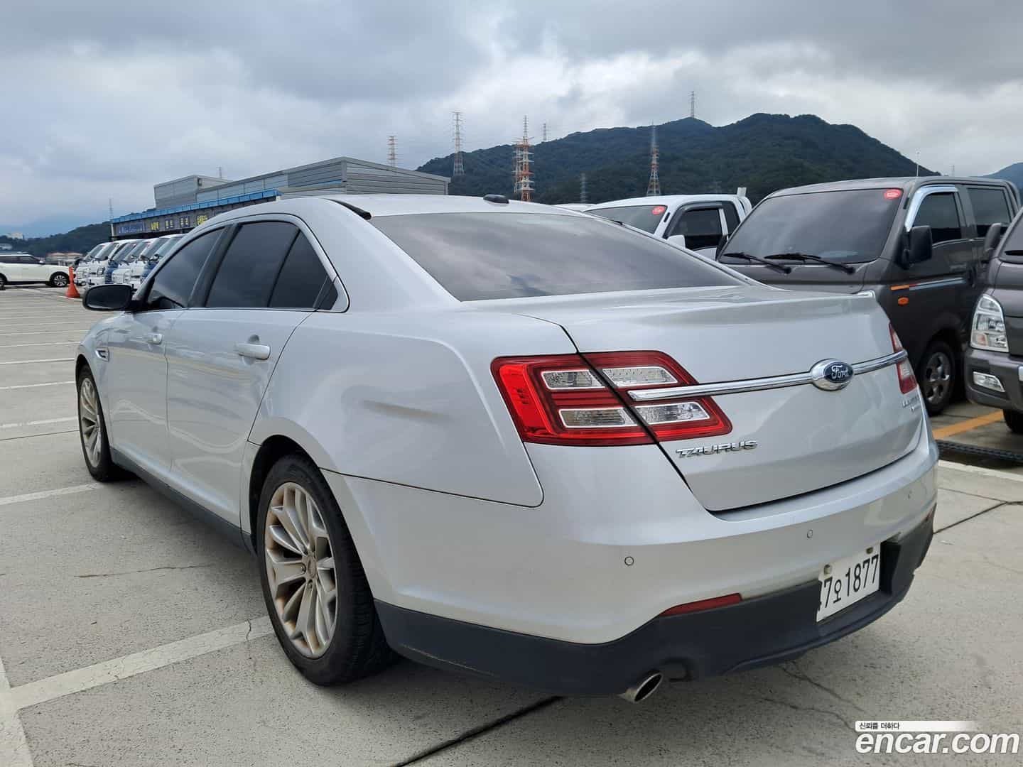 Taurus Ford 2014.8-INNER-006