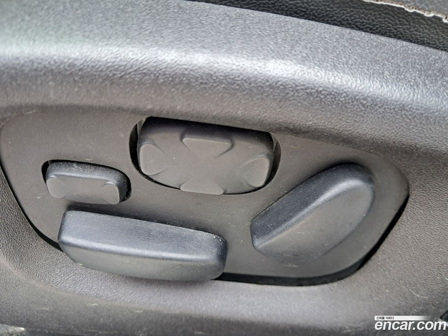 Main__Slider__Photo:Taurus Ford 2014.8-7