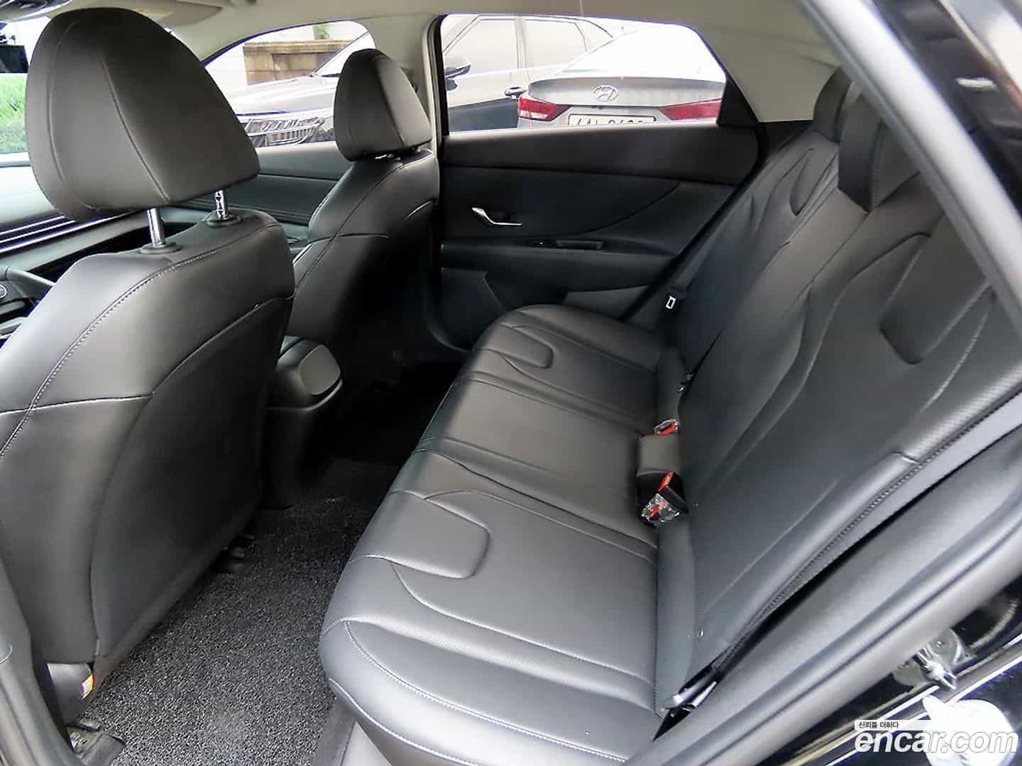 AVANTE Hyundai 2022.6-INNER-006