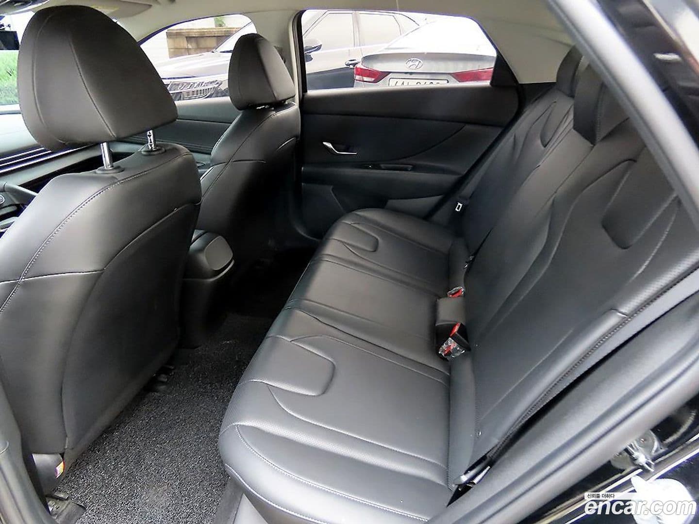 Main__Slider__Photo:AVANTE Hyundai 2022.6-5