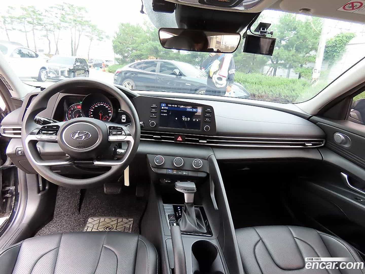 AVANTE Hyundai 2022.6-INNER-007