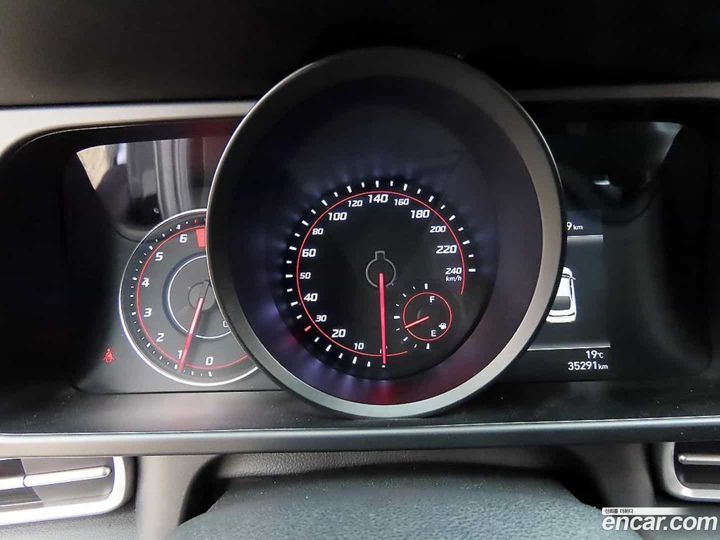 AVANTE Hyundai 2022.6-INNER-009