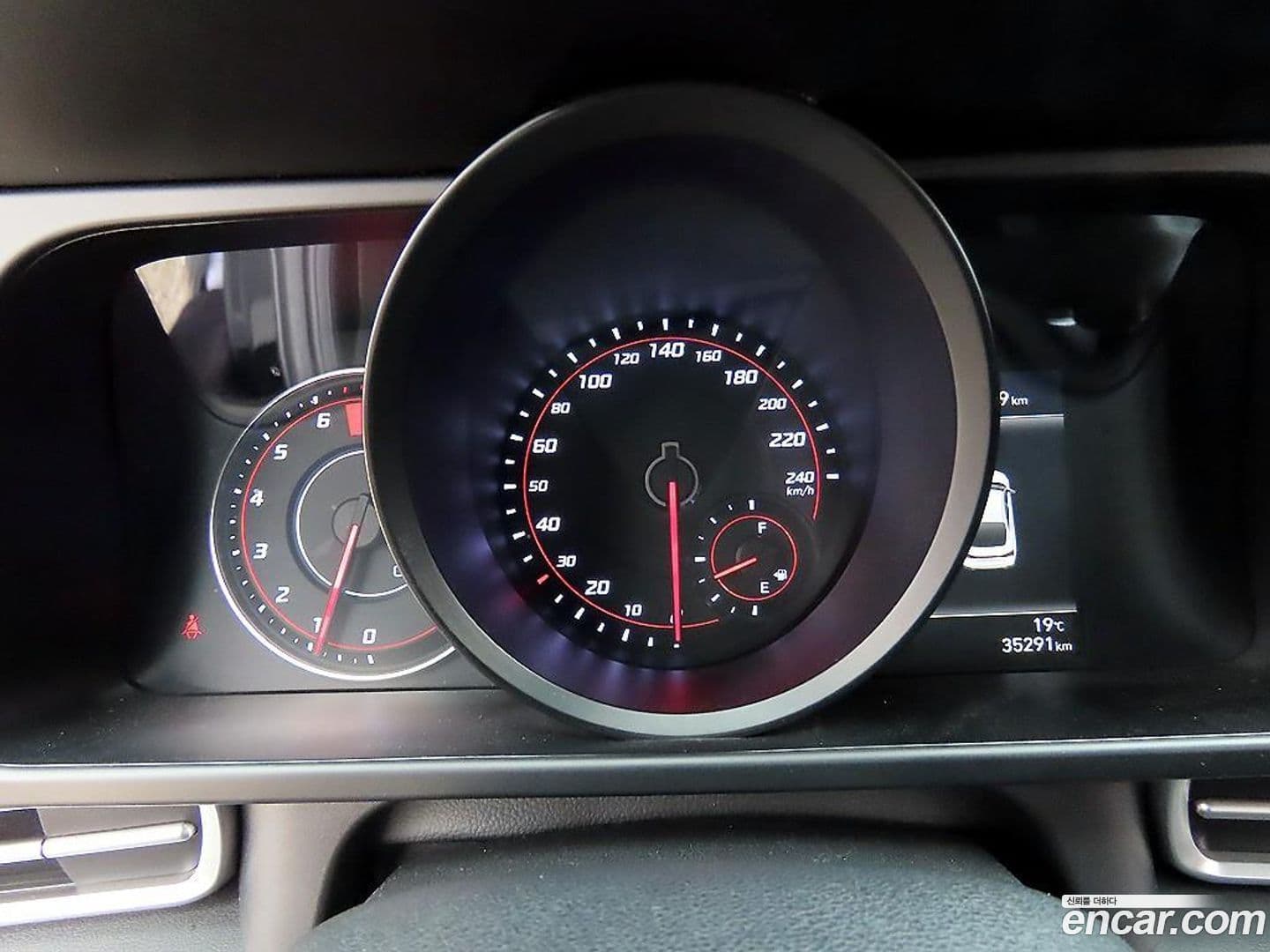 Main__Slider__Photo:AVANTE Hyundai 2022.6-8