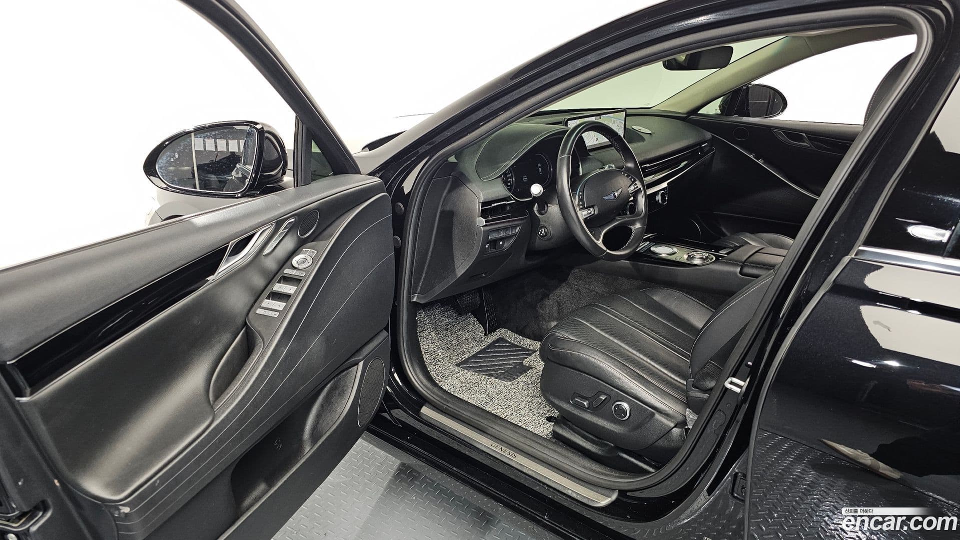 Main__Slider__Photo:G80 Genesis 2020.9-9