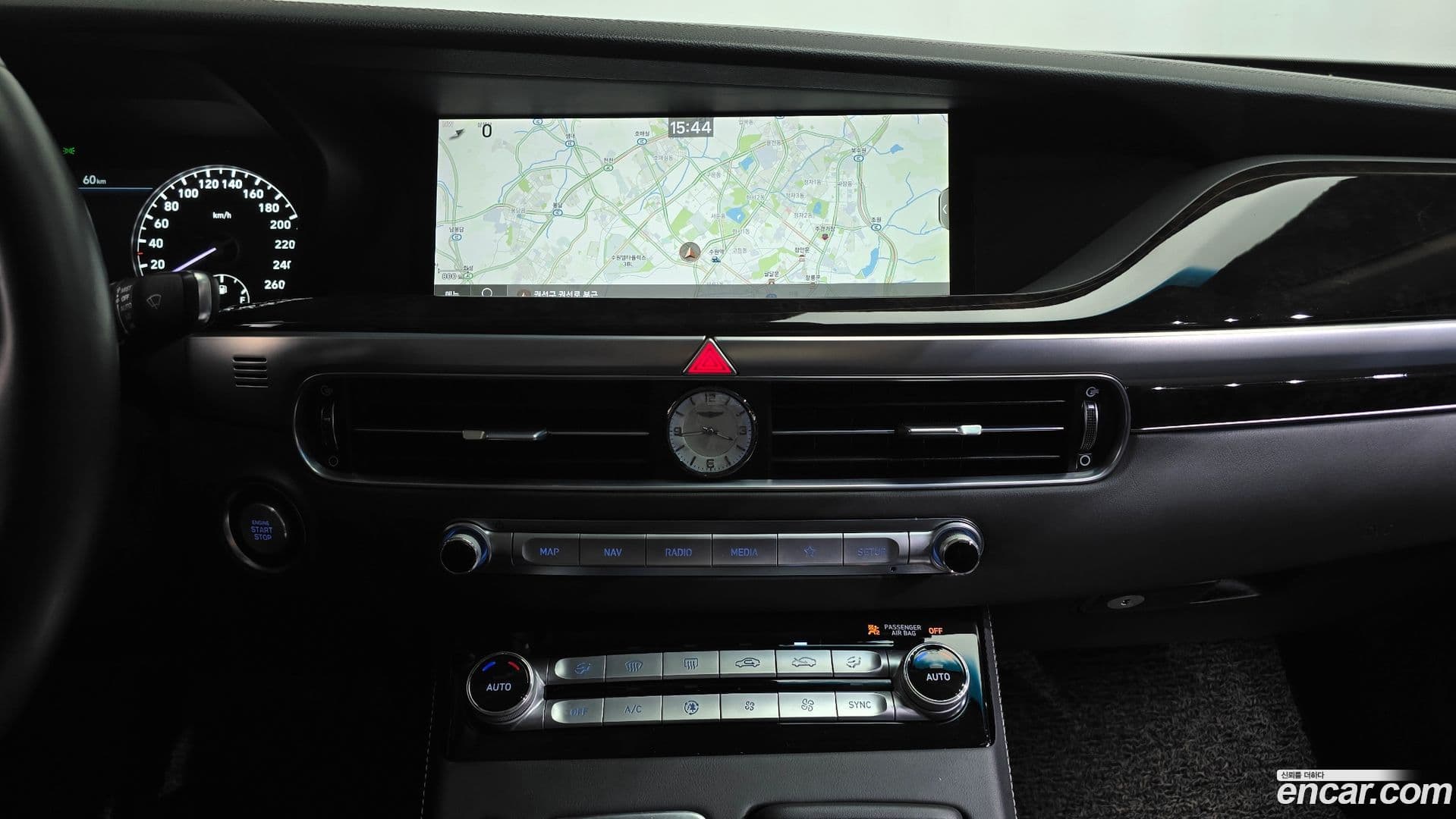 Main__Slider__Photo:G90 Genesis 2021.7-13