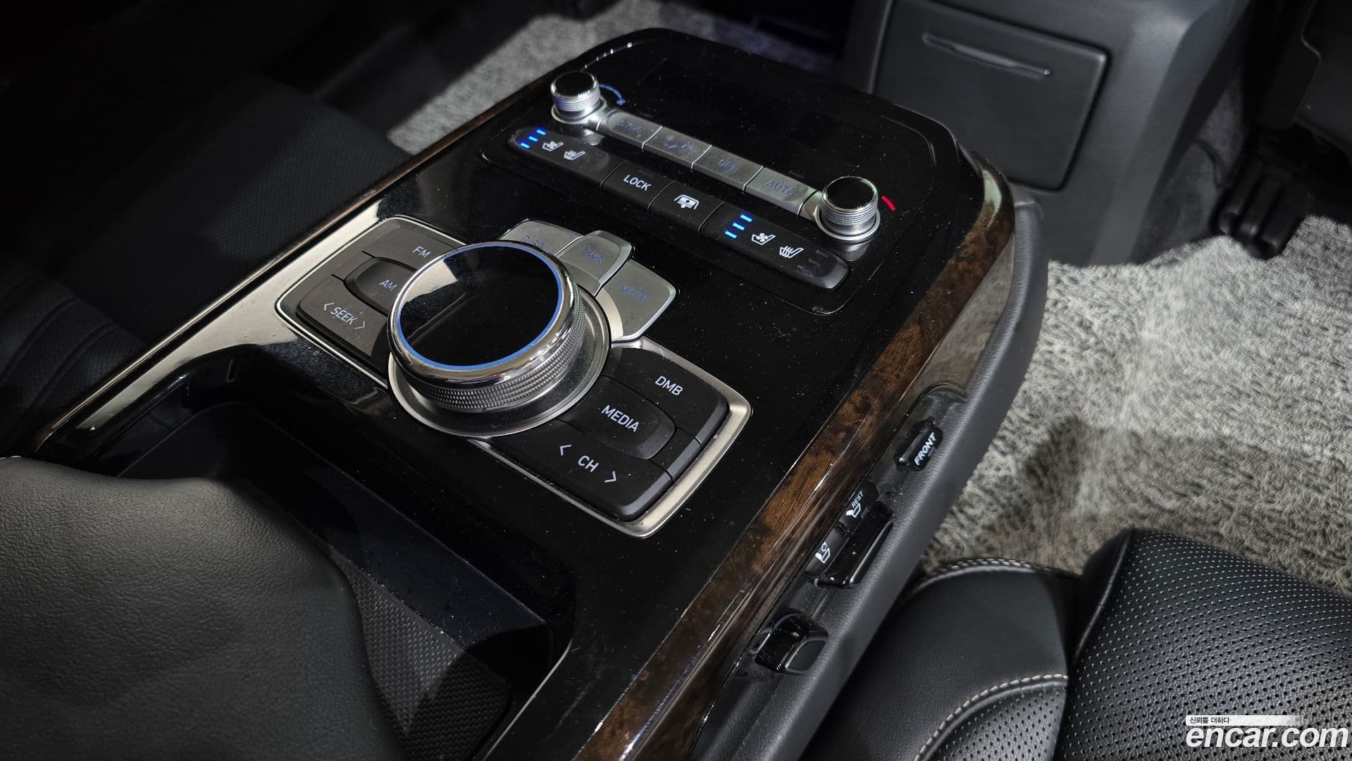 Main__Slider__Photo:G90 Genesis 2021.7-18