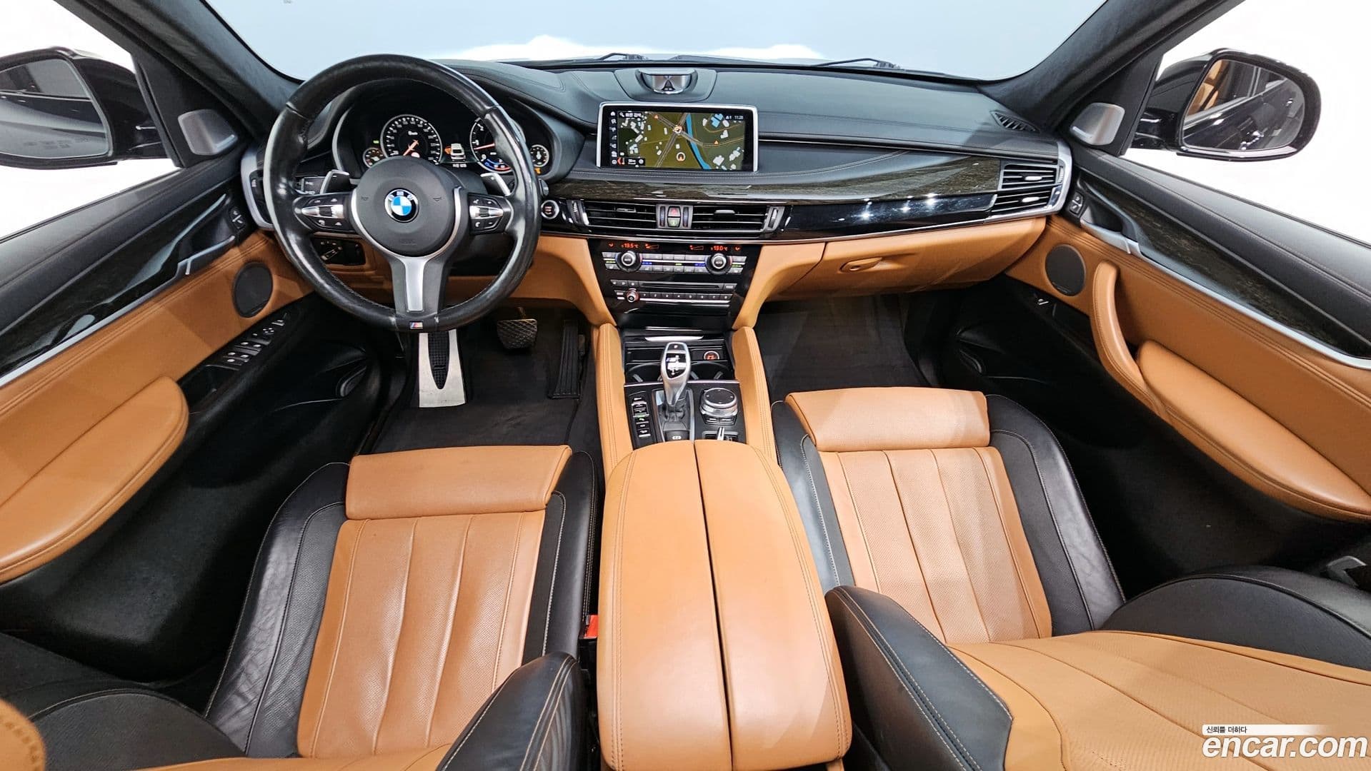 Main__Slider__Photo:X6 BMW 2018.11-6