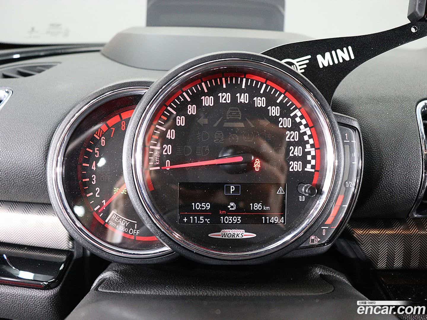 Clubman Mini 2018.11-INNER-008