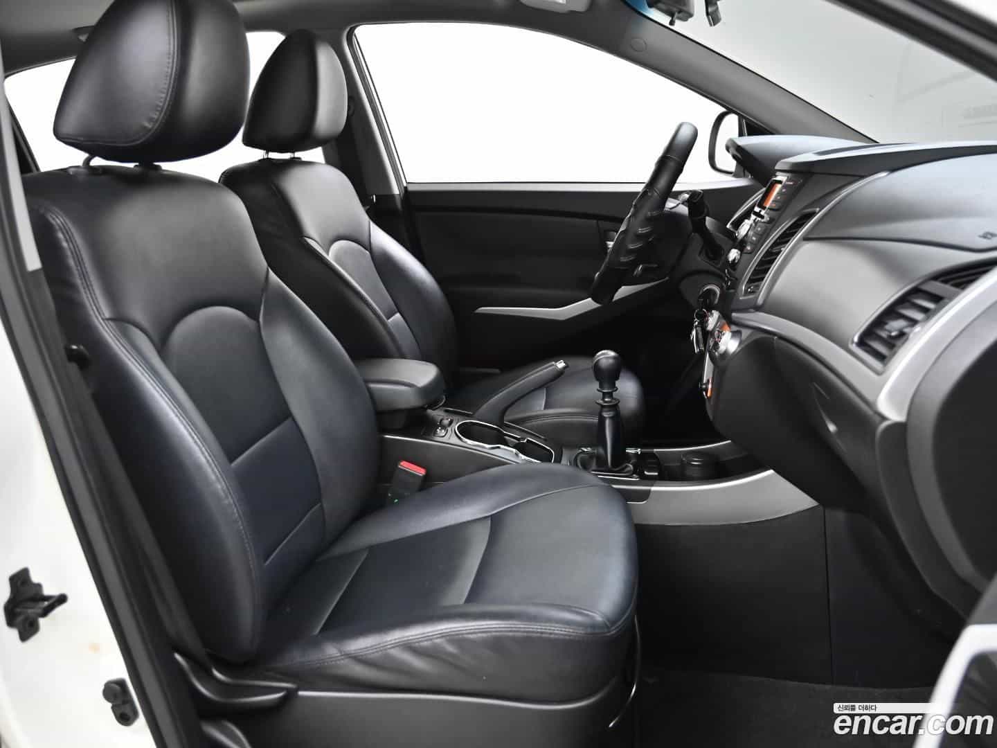 KORANDO KG_Mobility_Ssangyong 2014.8-INNER-010