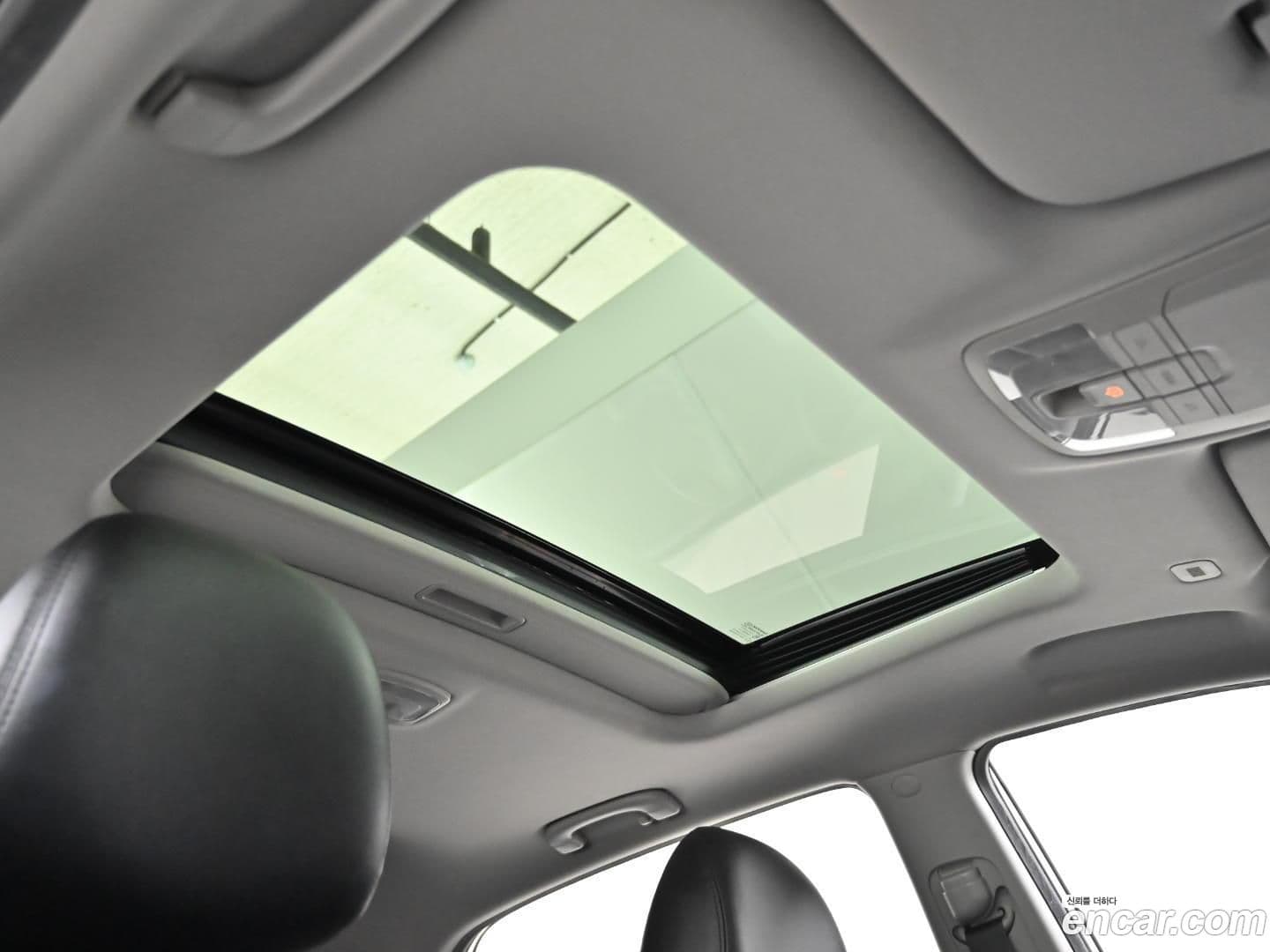 Main__Slider__Photo:KORANDO KG_Mobility_Ssangyong 2014.8-18