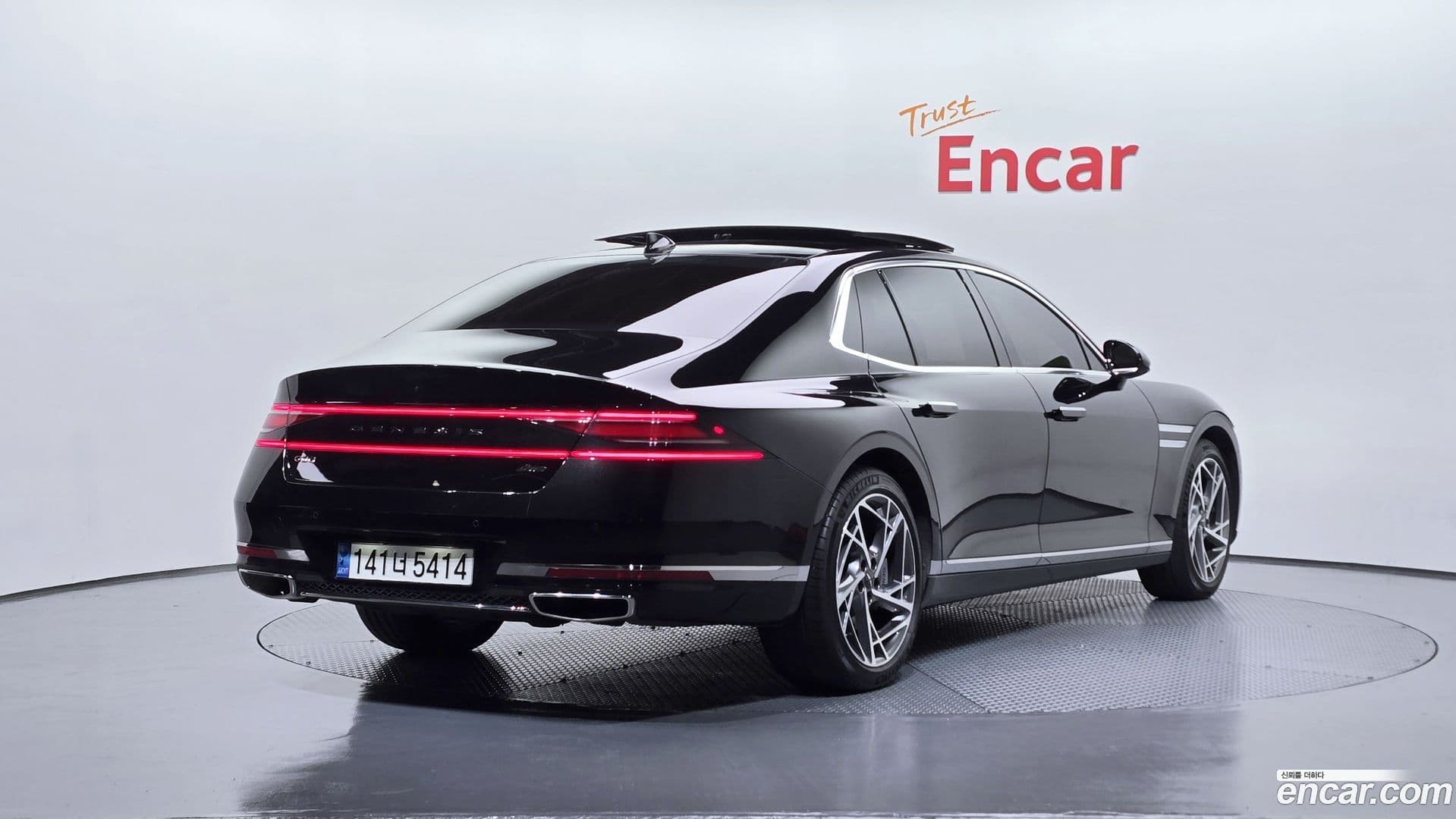 Main__Slider__Photo:G90 Genesis 2022.3-1